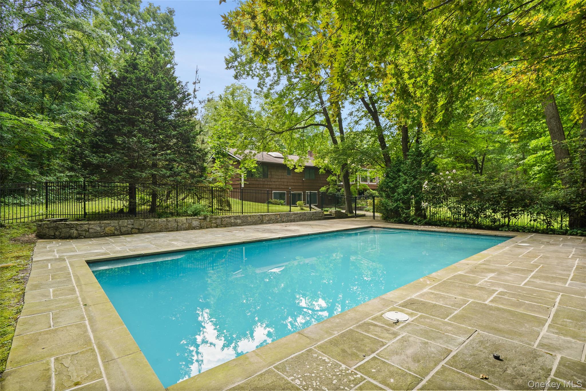 60 Cherry Street Property Photo 15
