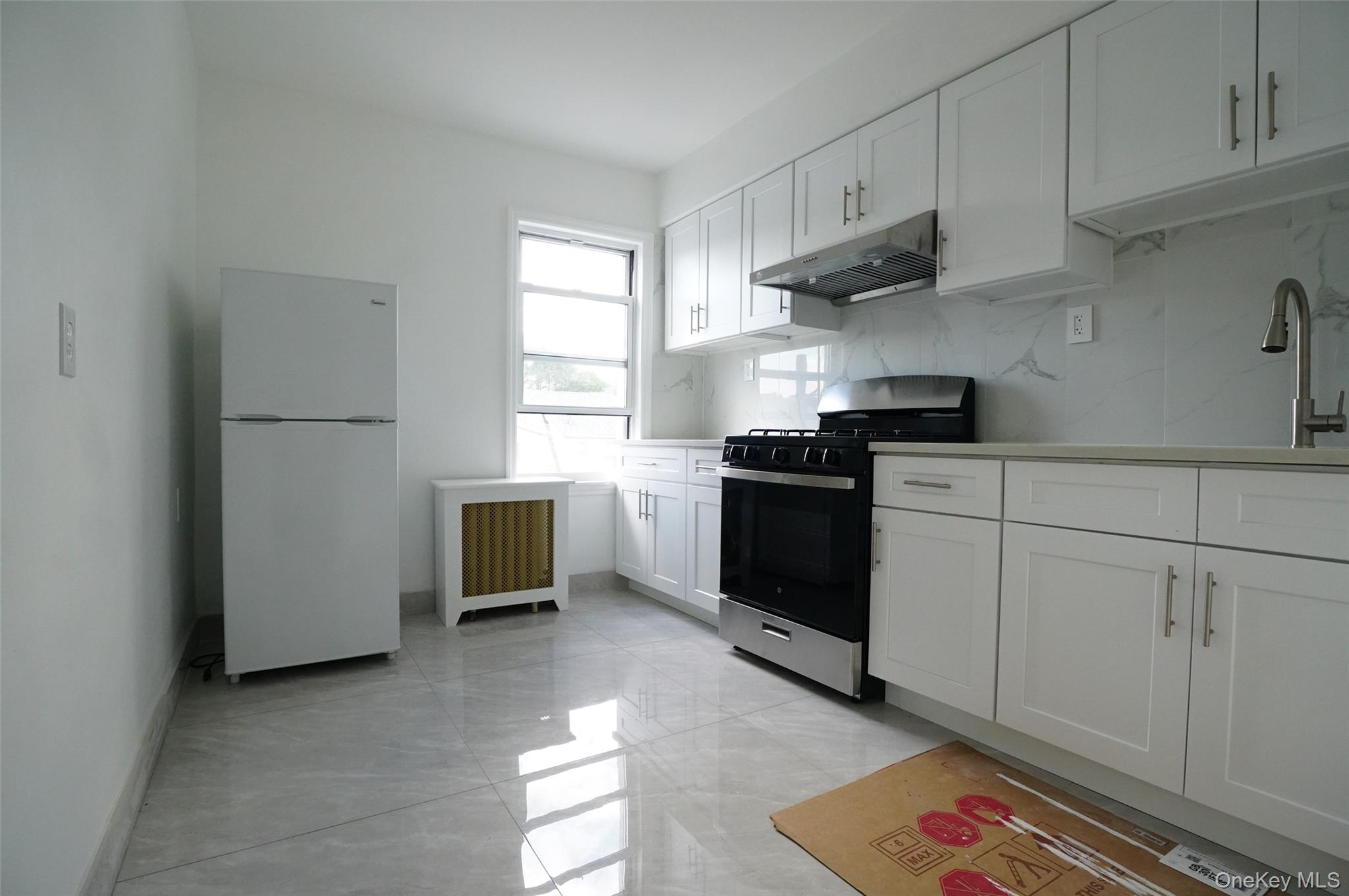 16011 84th Road Property Photo 8