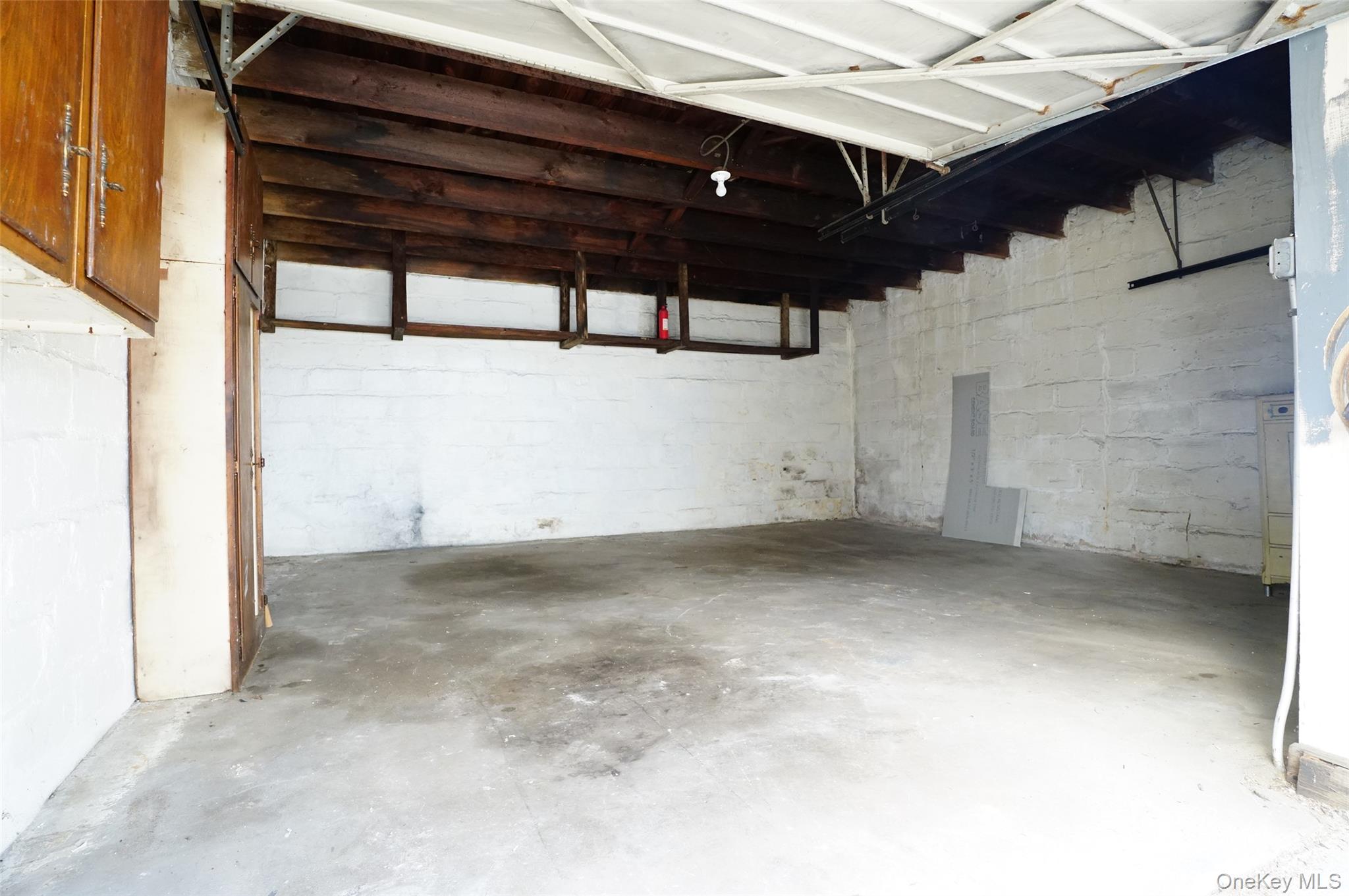 16011 84th Road Property Photo 28