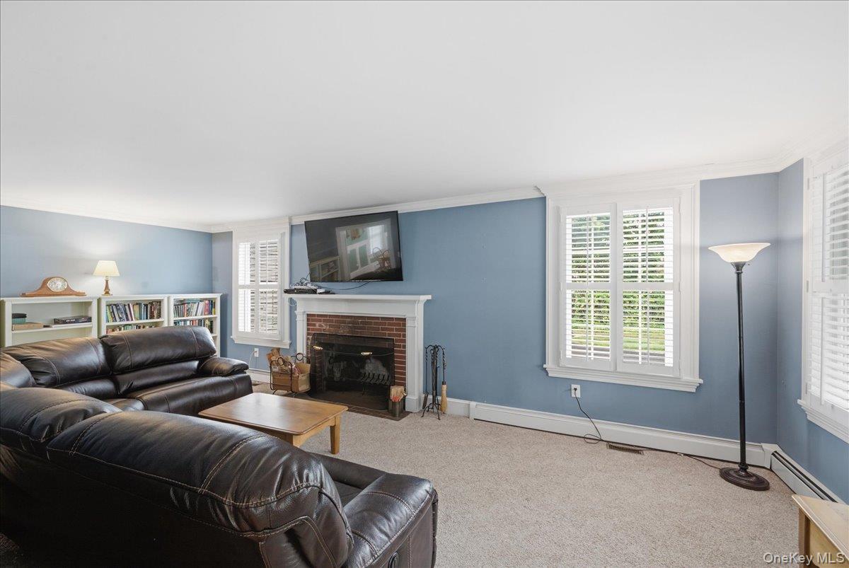 202 Bayport Avenue Property Photo 6