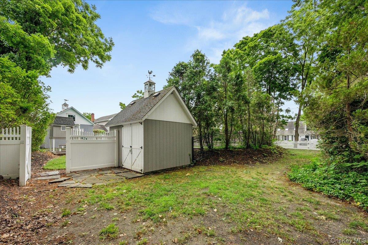 202 Bayport Avenue Property Photo 37