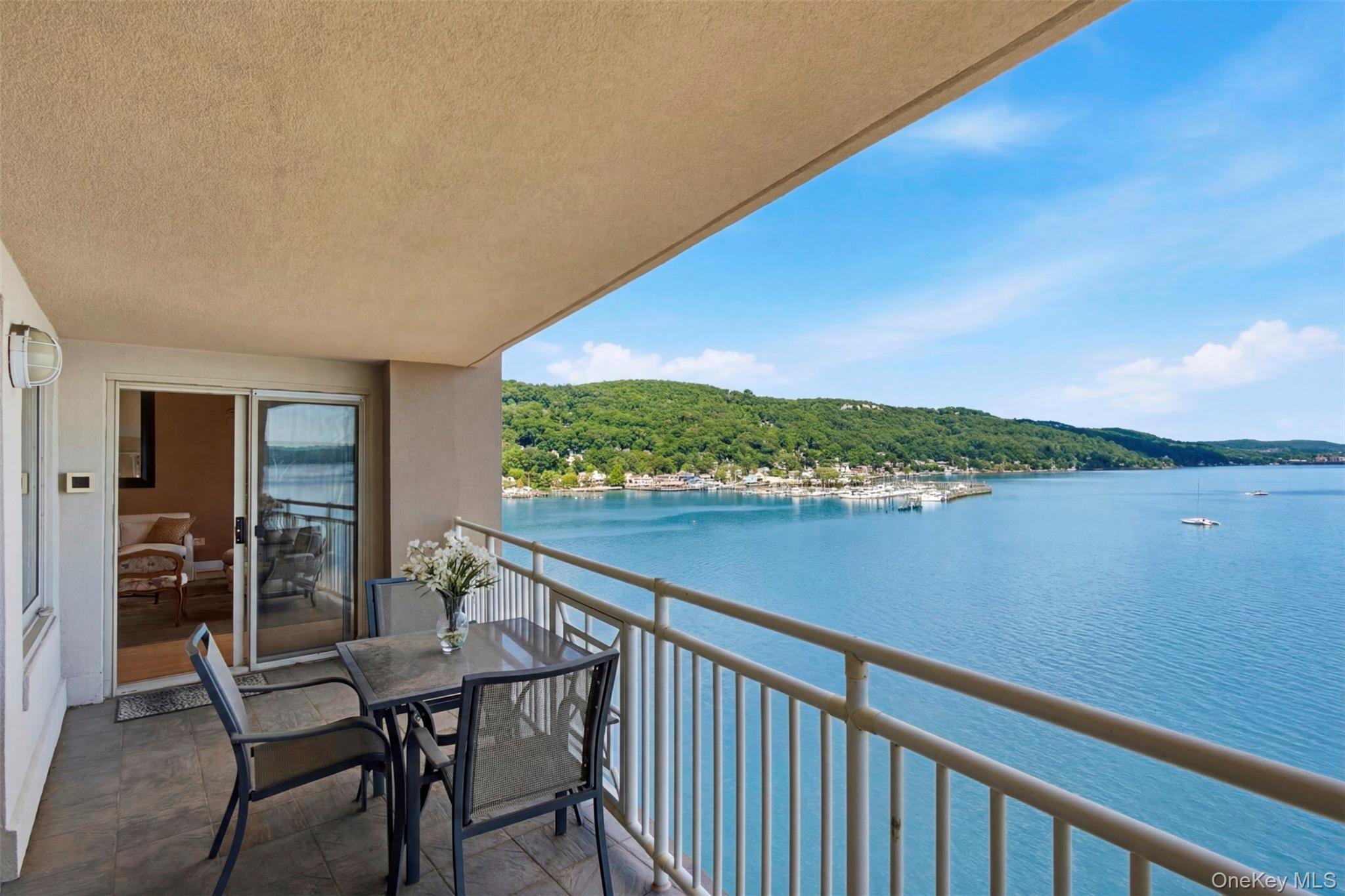 401 Harbor Cove Property Photo 6