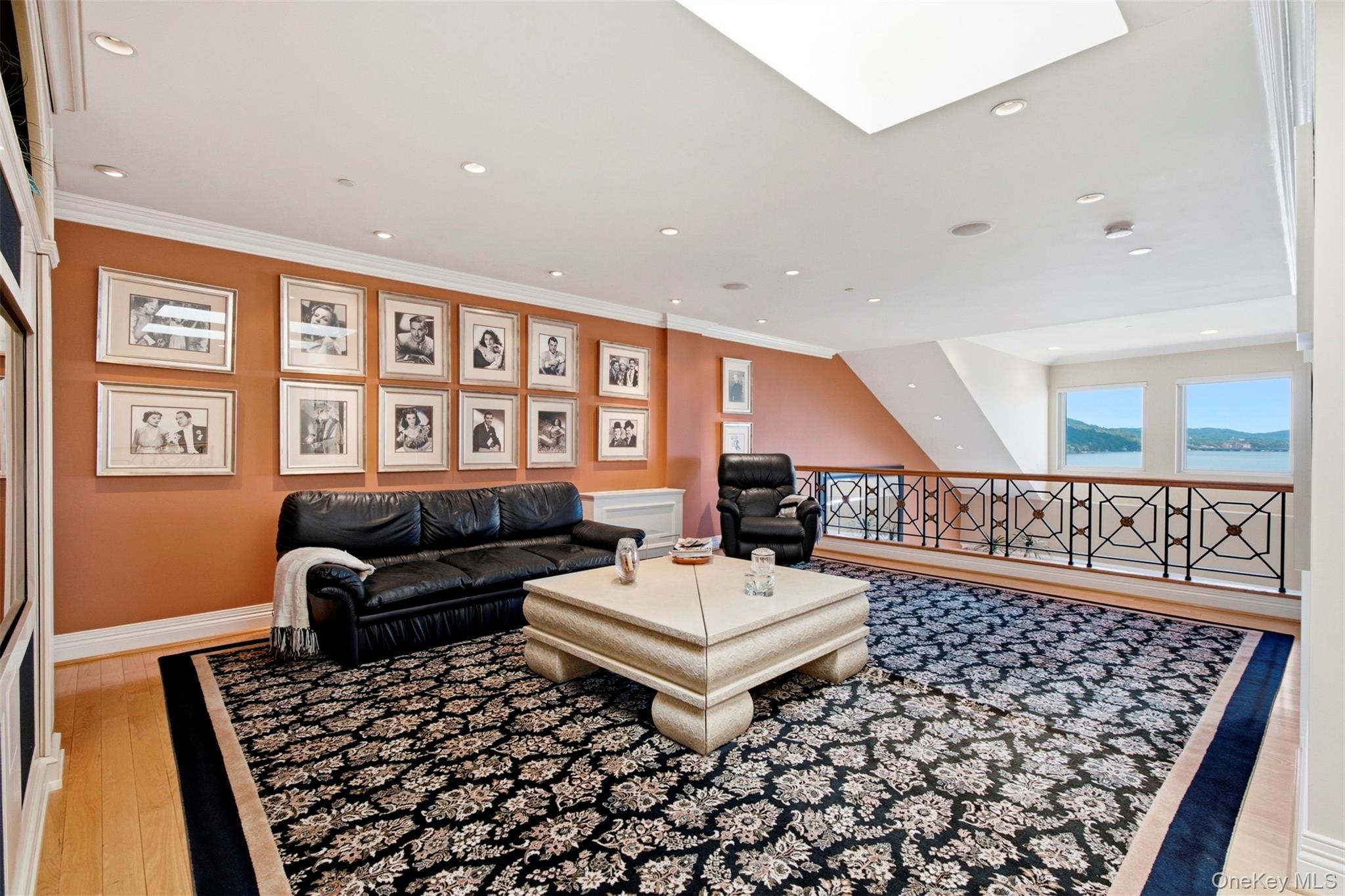 401 Harbor Cove Property Photo 22