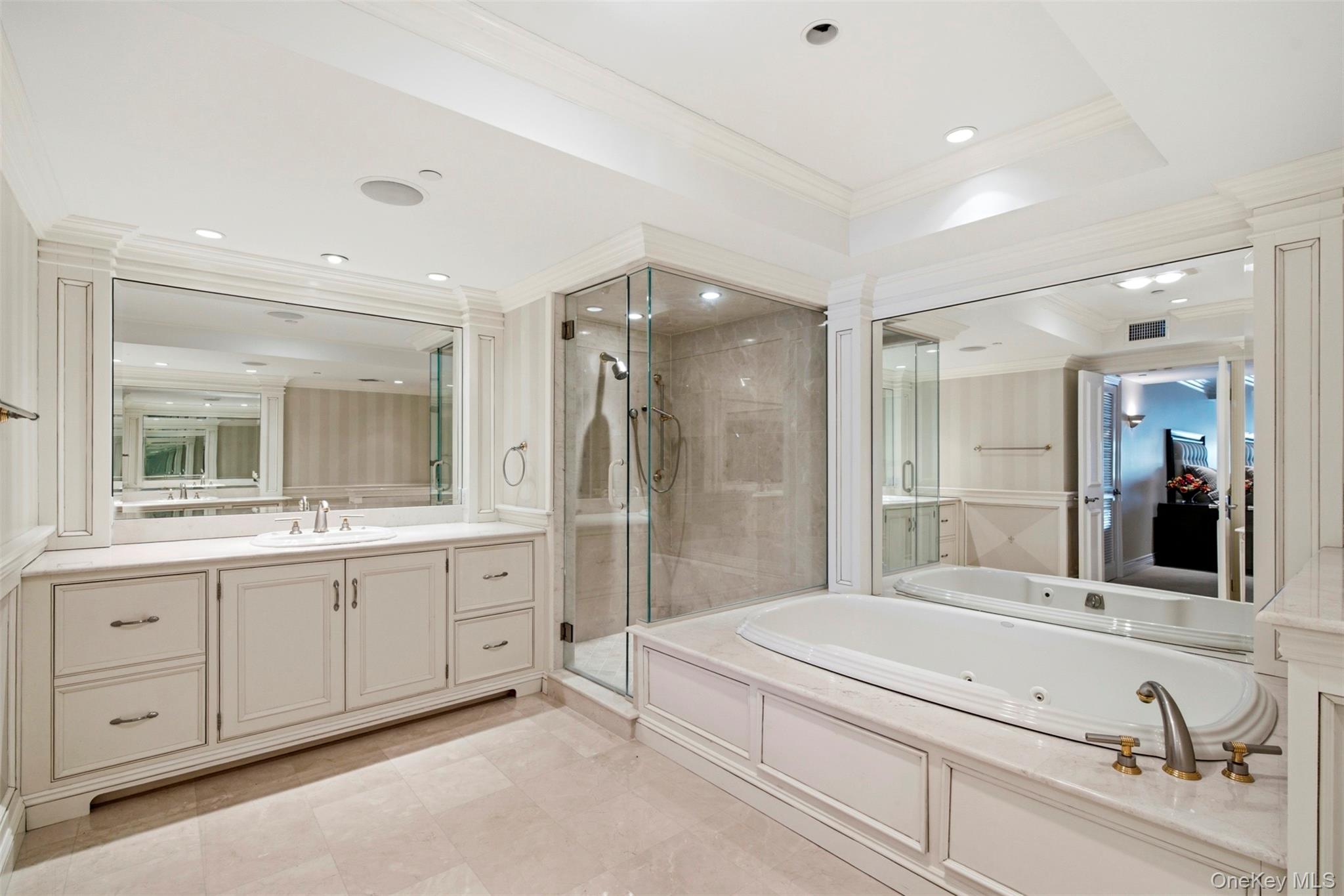 401 Harbor Cove Property Photo 28
