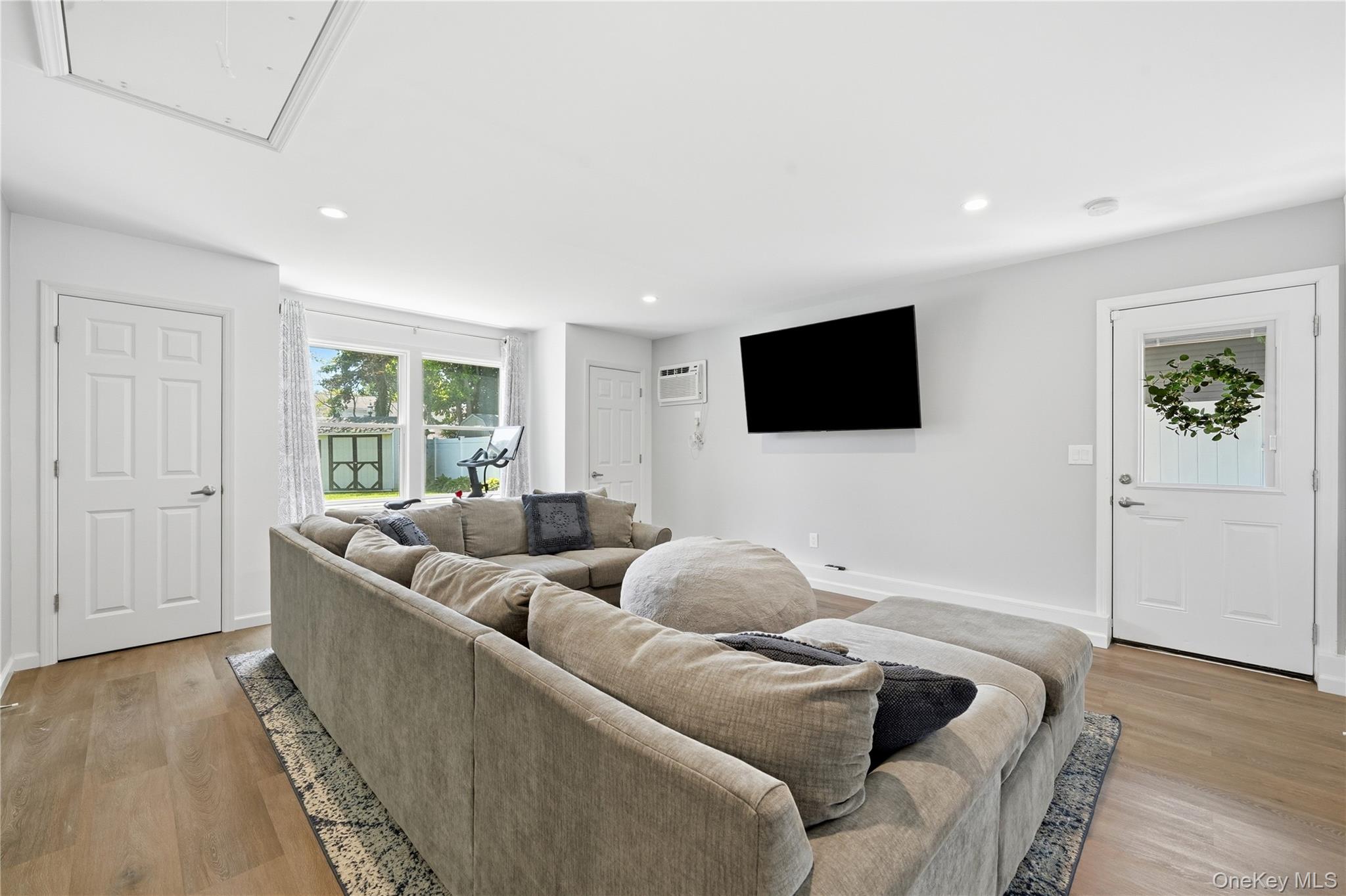 634 Morrison Street Property Photo 14