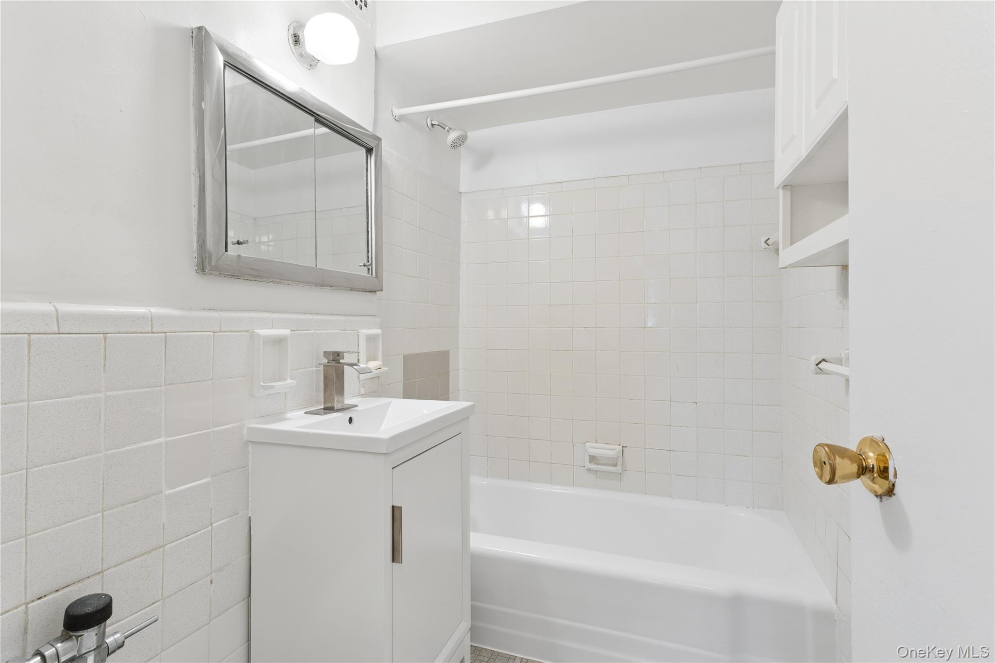 71-40 112th Street 106 Property Photo 8