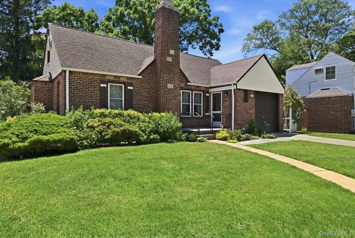 200 Edward Court Property Photo 2