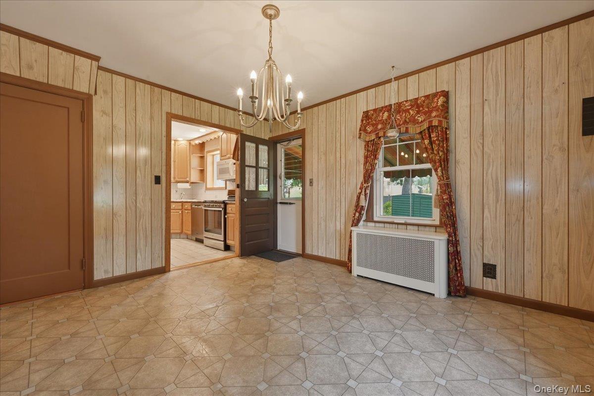 200 Edward Court Property Photo 8