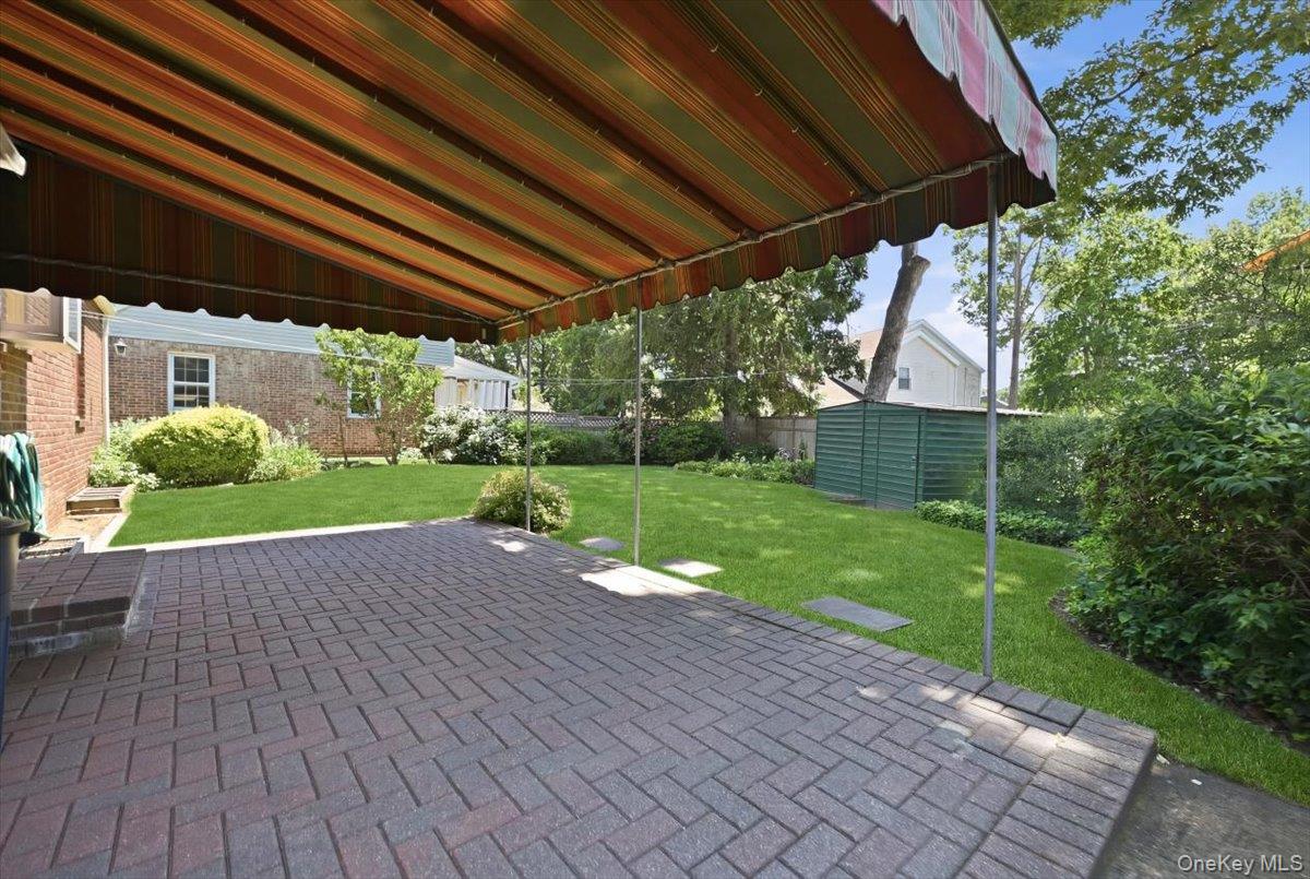 200 Edward Court Property Photo 18