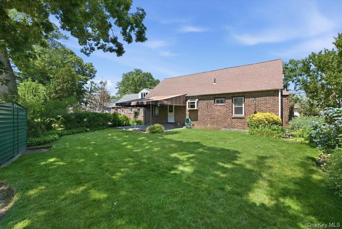 200 Edward Court Property Photo 20
