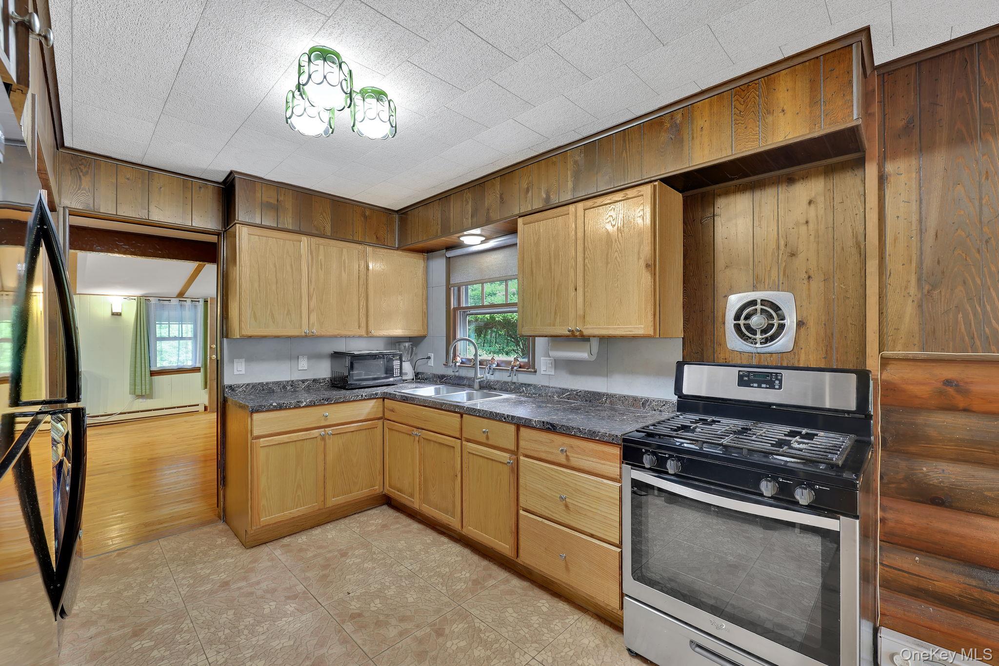 22 Ballard Street Property Photo 16