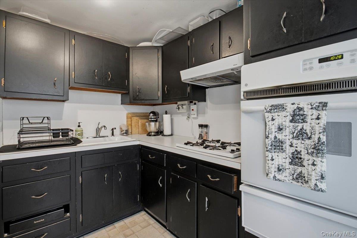 37 Beck Avenue Property Photo 4
