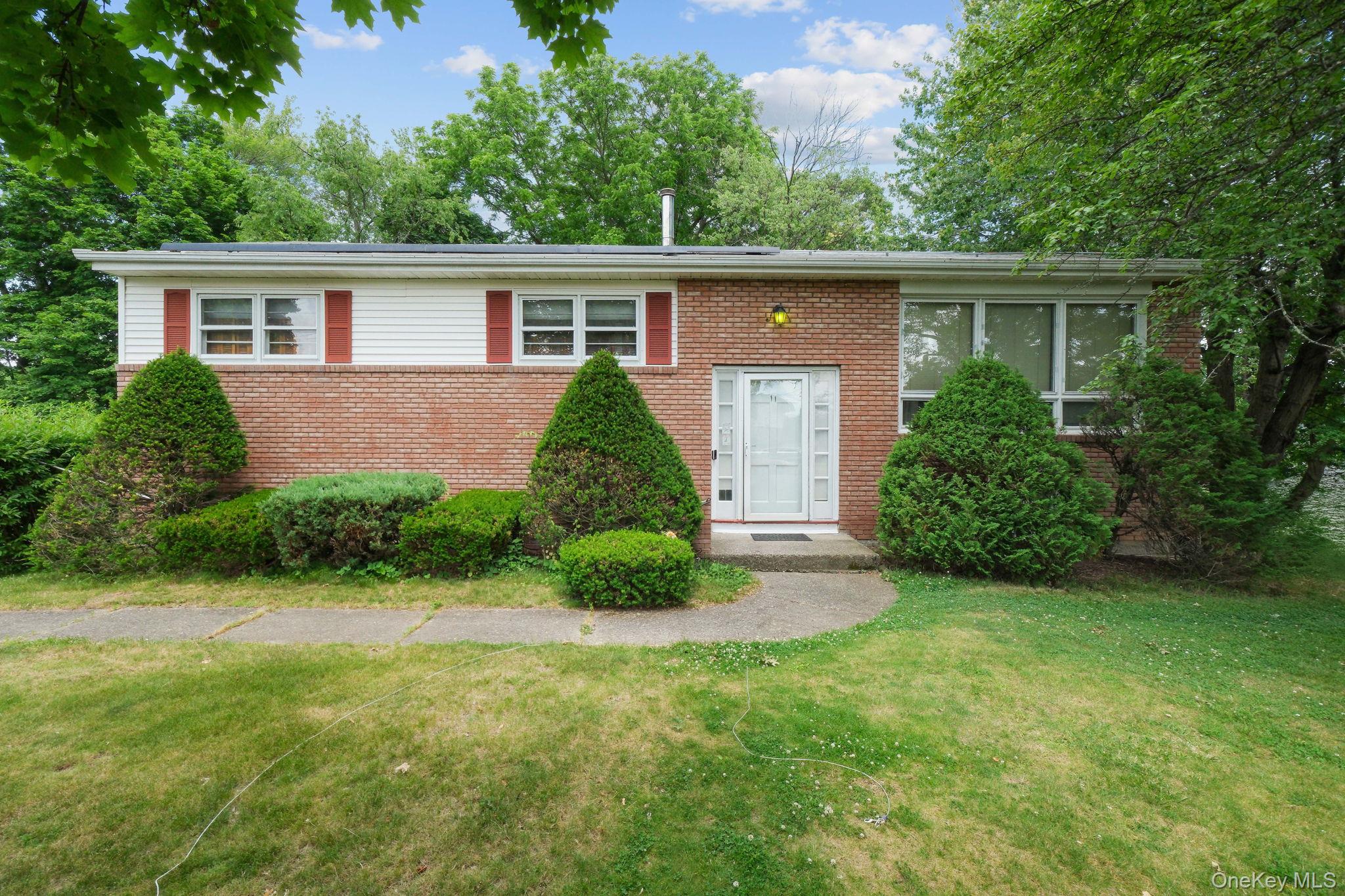 11 Ona Lane Property Photo 1