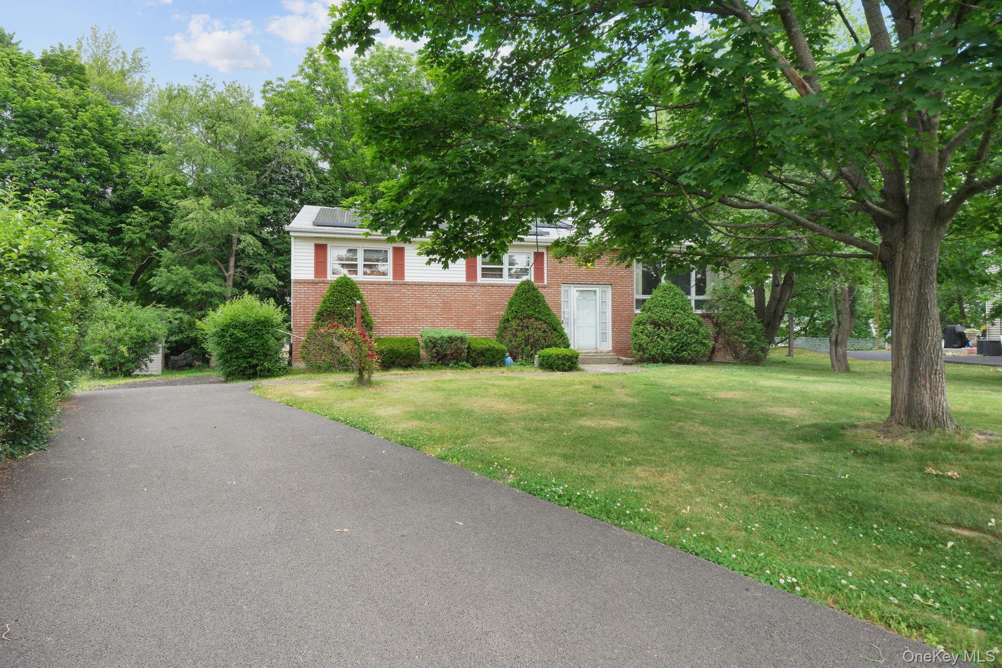 11 Ona Lane Property Photo 2