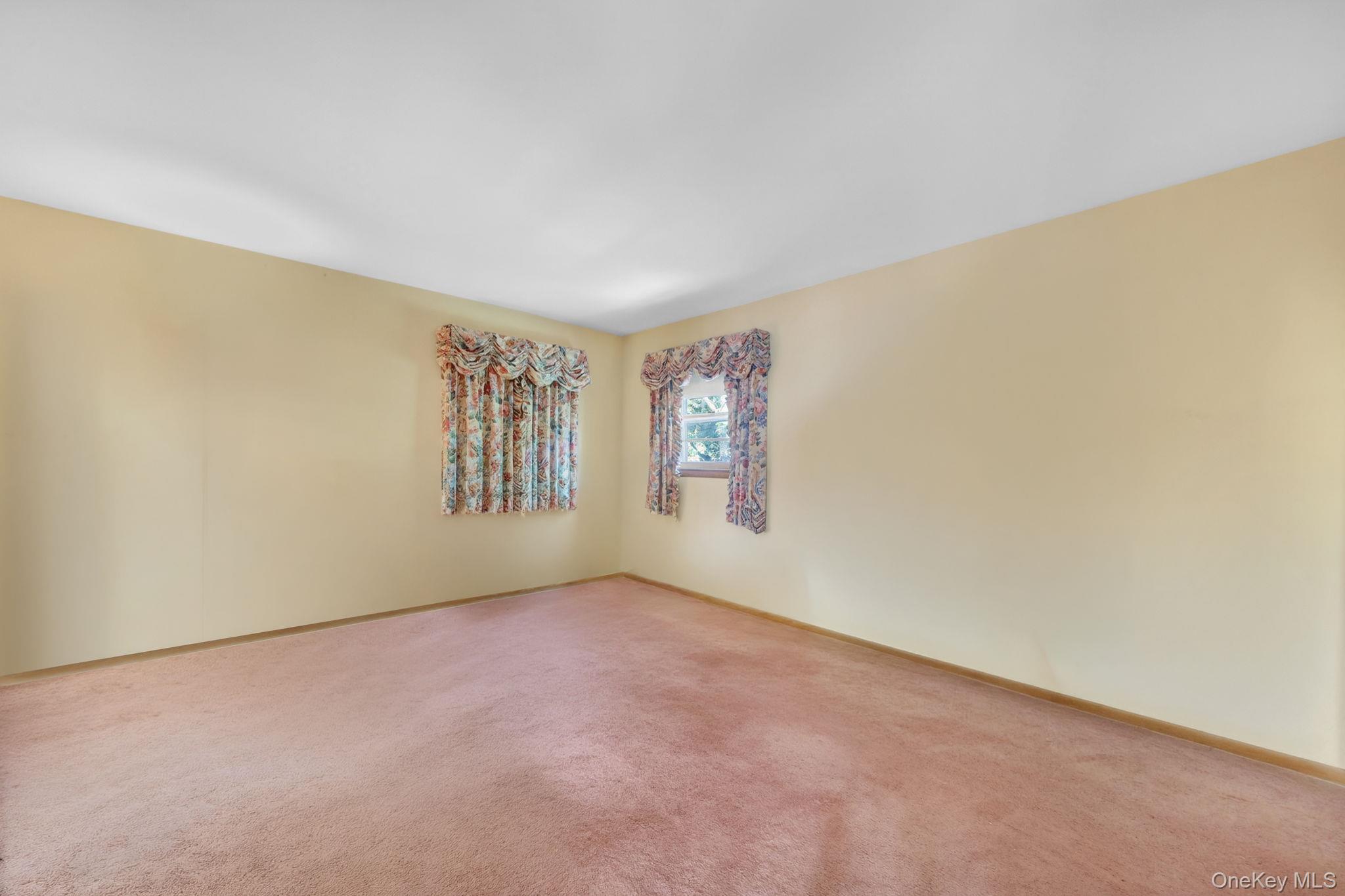 11 Ona Lane Property Photo 7