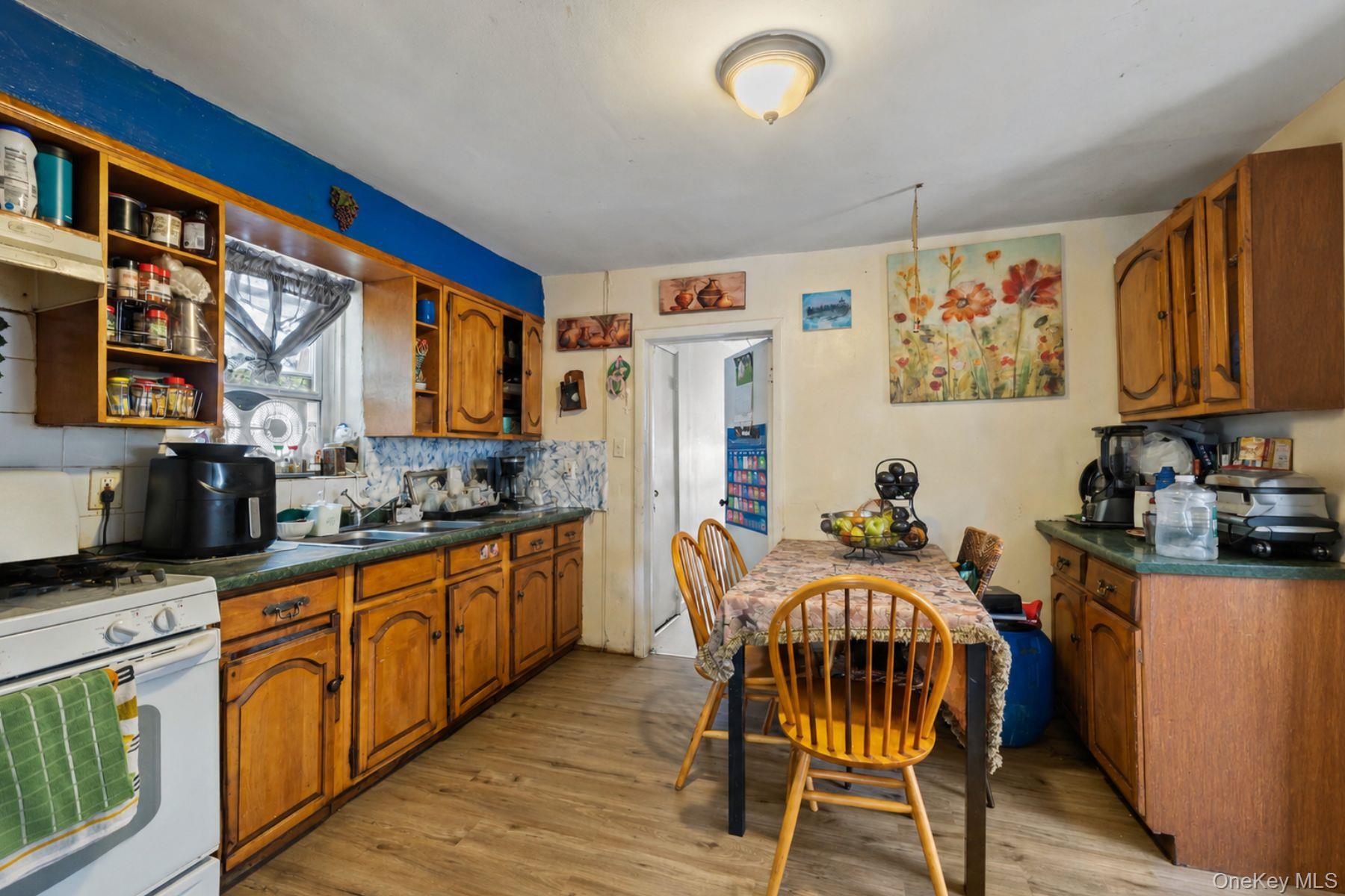 16 Third Street Property Photo 6