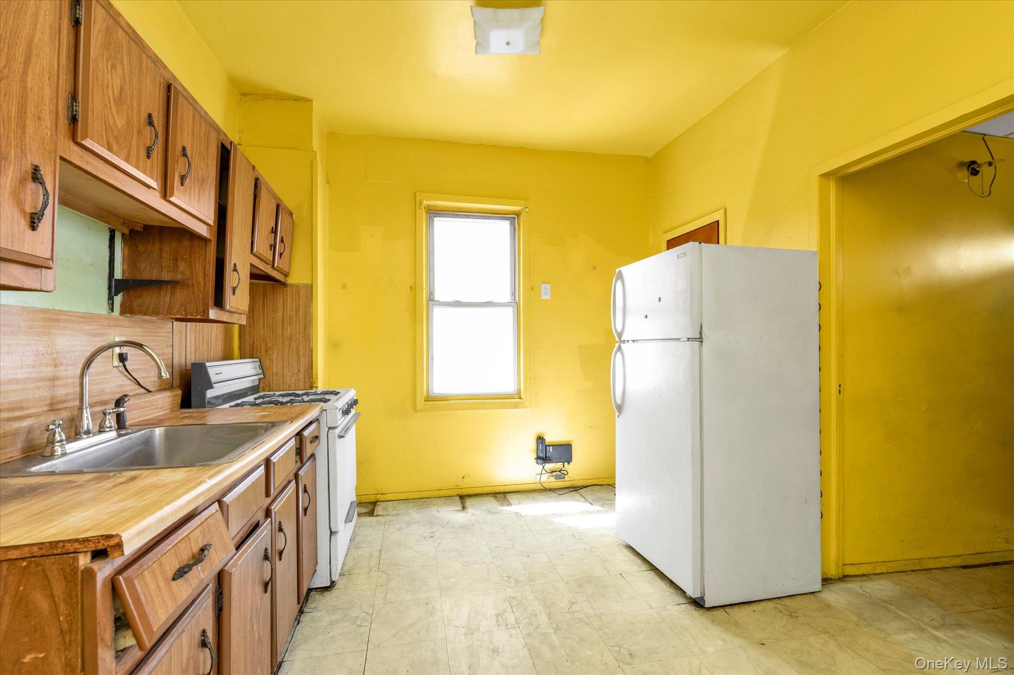 11232 196th Street Property Photo 6