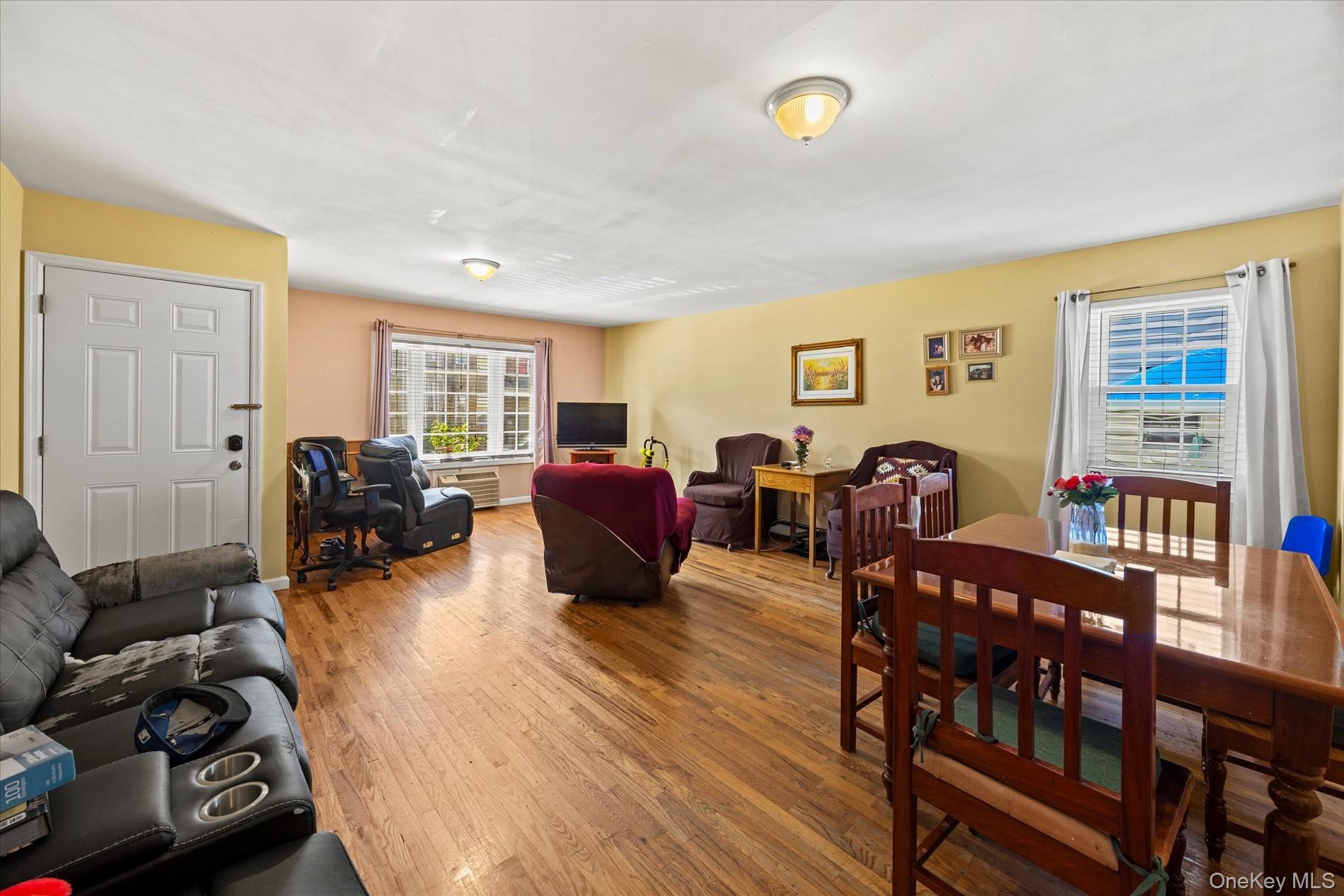 309 Logan Street Property Photo 3