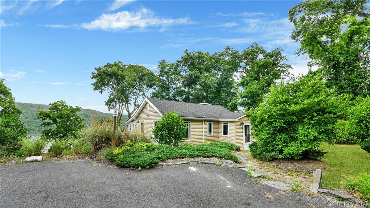 6 Deer Trail Property Photo 2