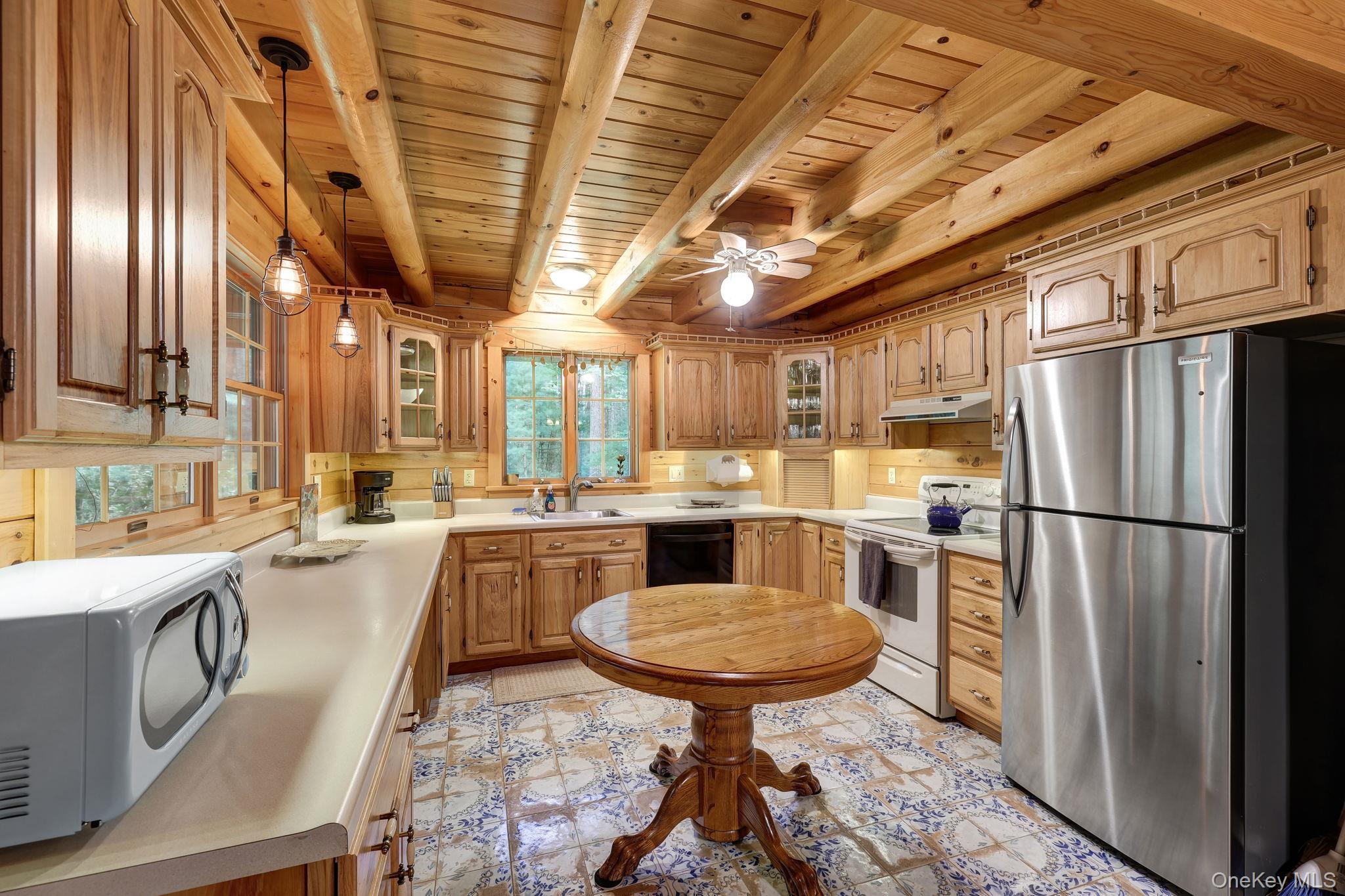 306 Pucky Huddle Road Property Photo 11