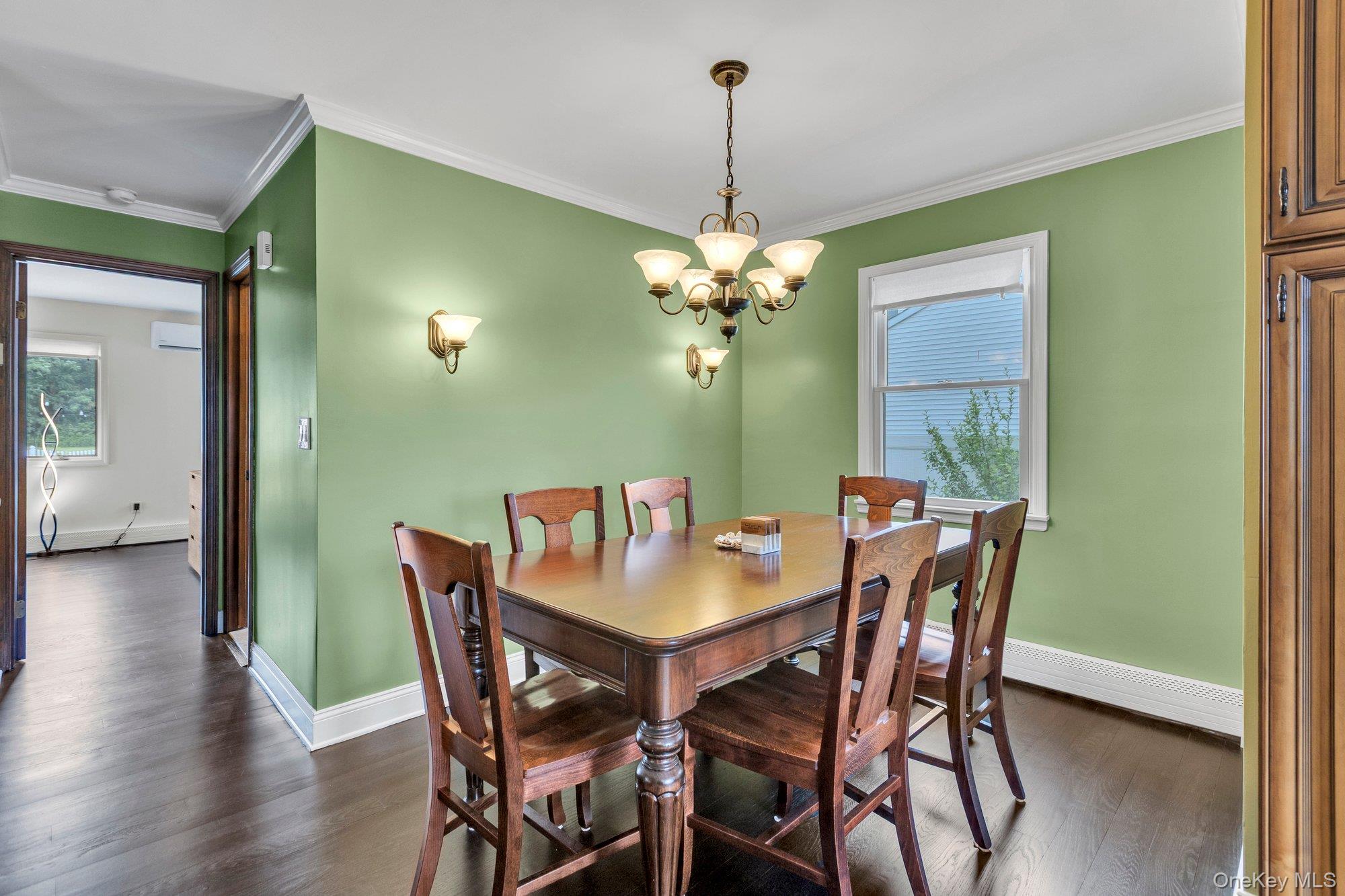 19 Laurelton Avenue Property Photo 8