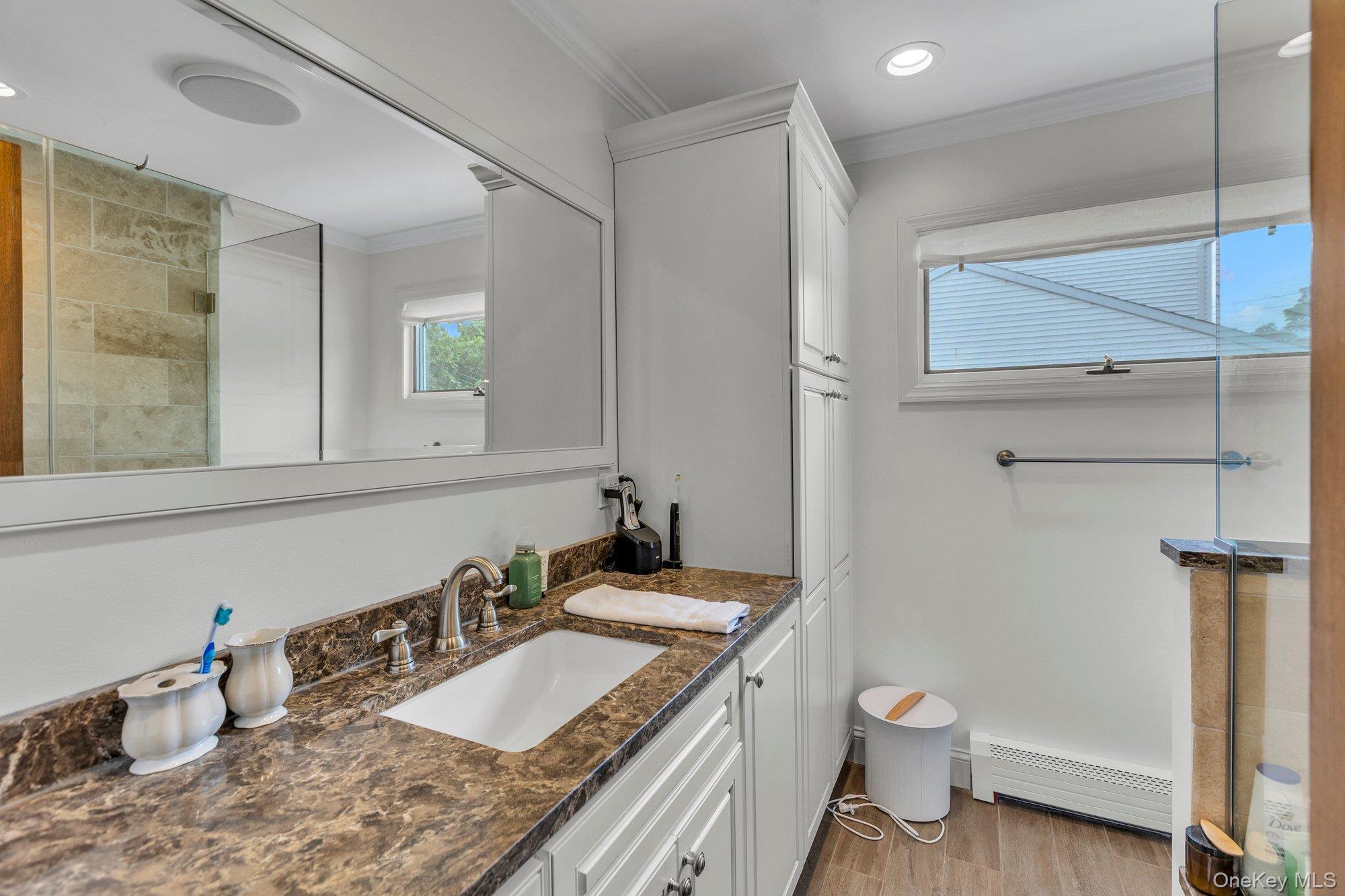 19 Laurelton Avenue Property Photo 15
