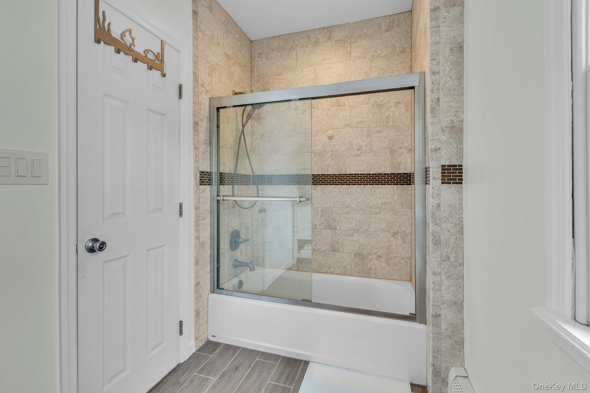 19 Laurelton Avenue Property Photo 20