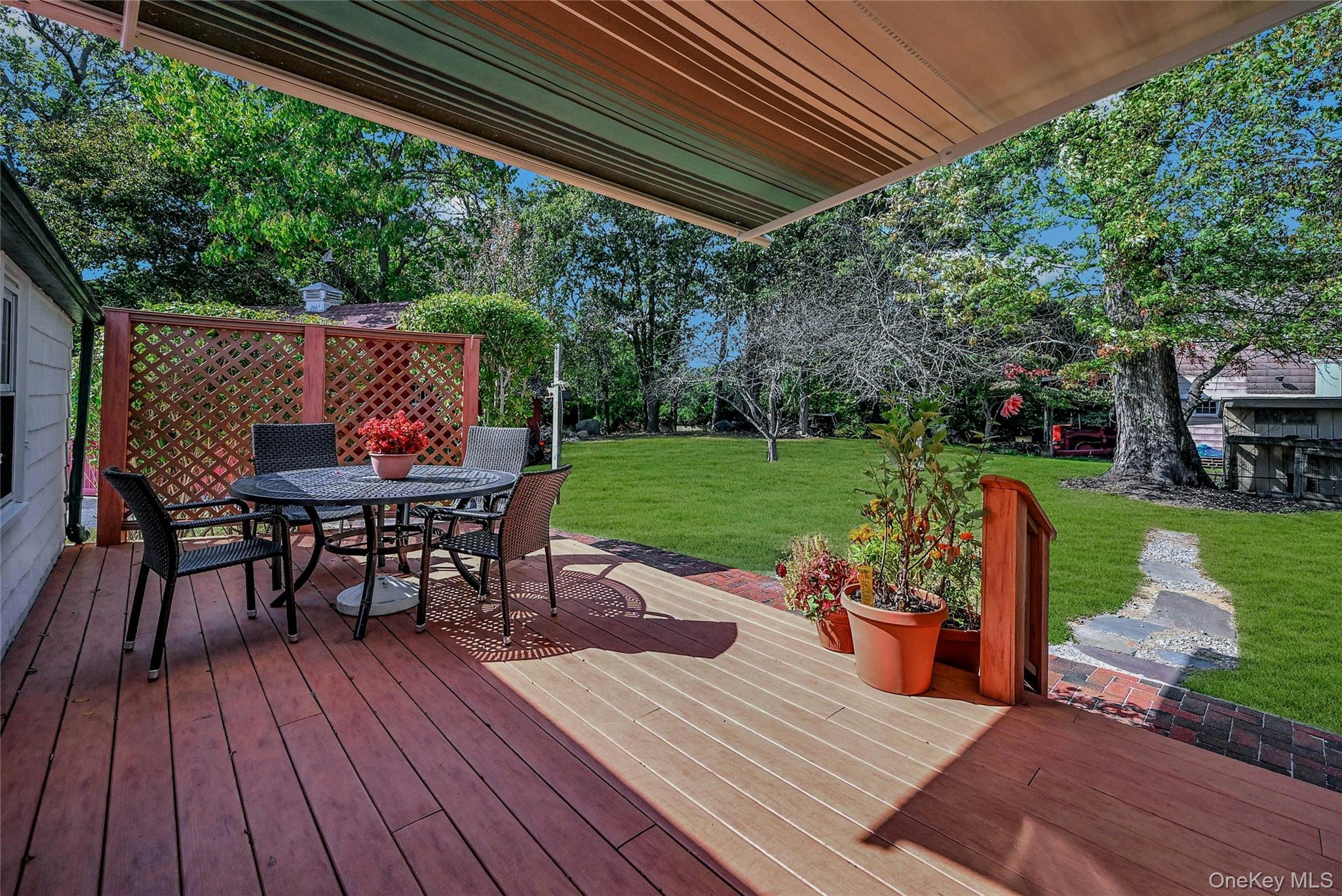 147 N Country Road Property Photo 13