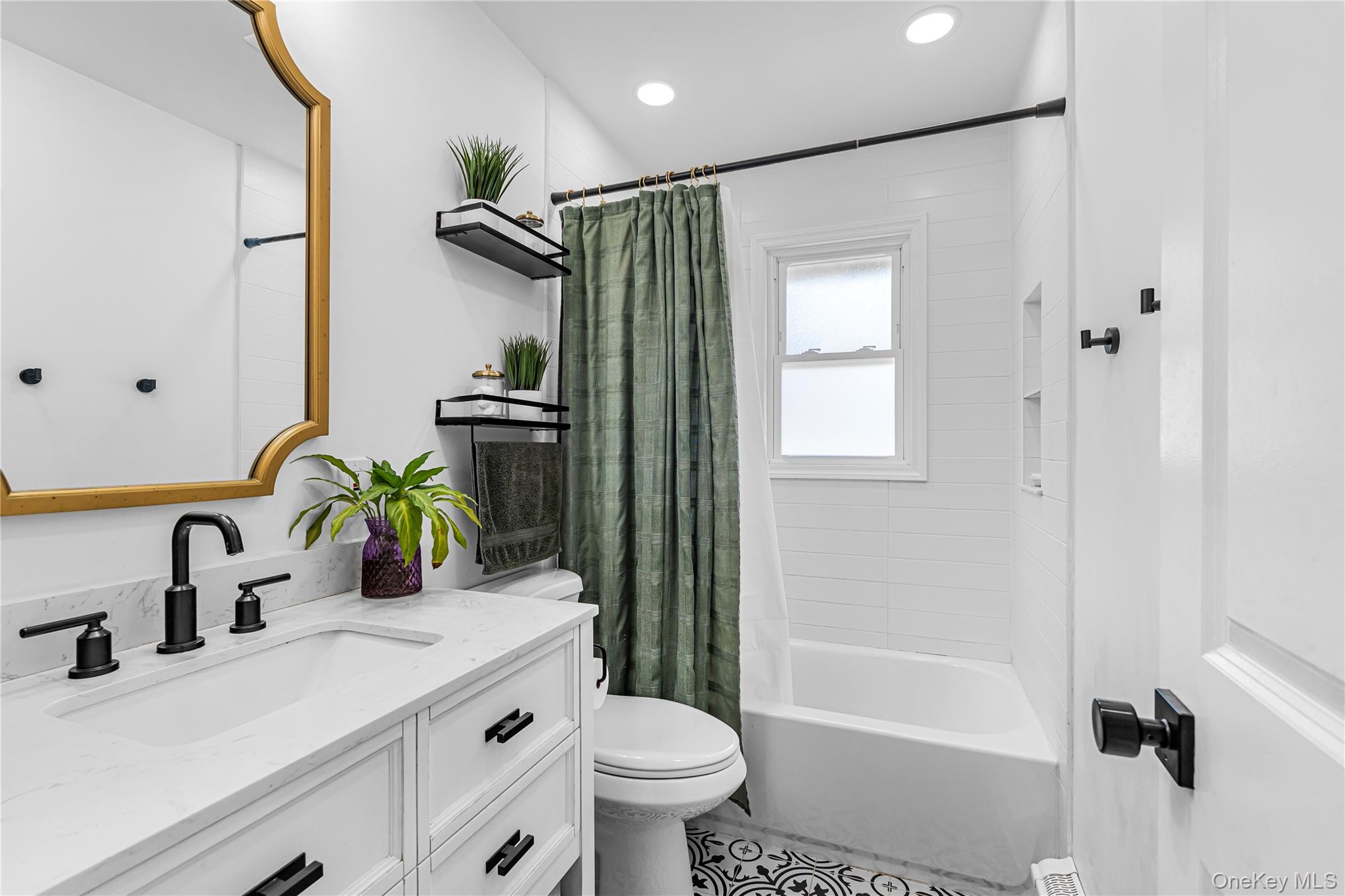 159 Nassau Avenue Property Photo 8
