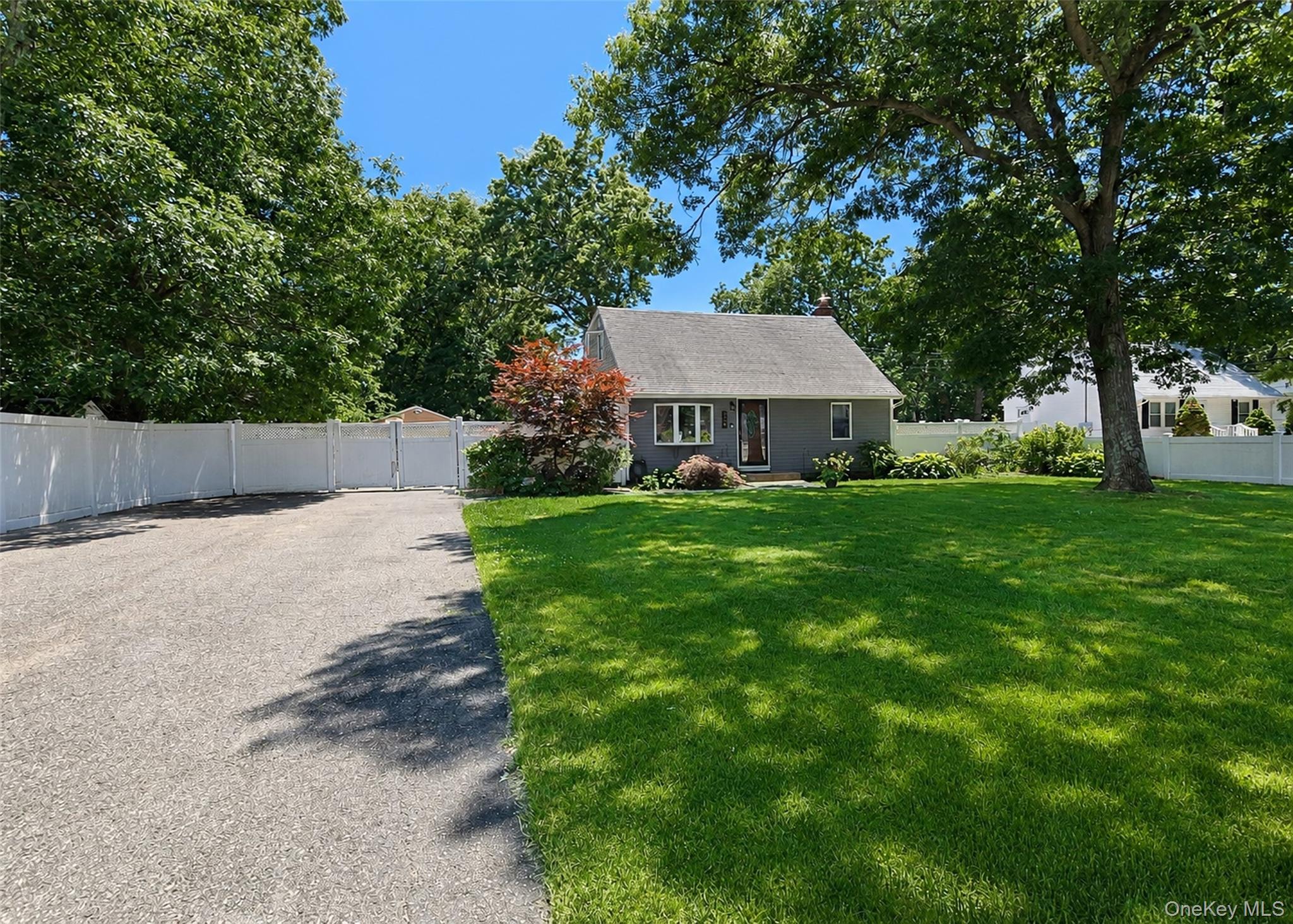 348 Furrows Road Property Photo 1