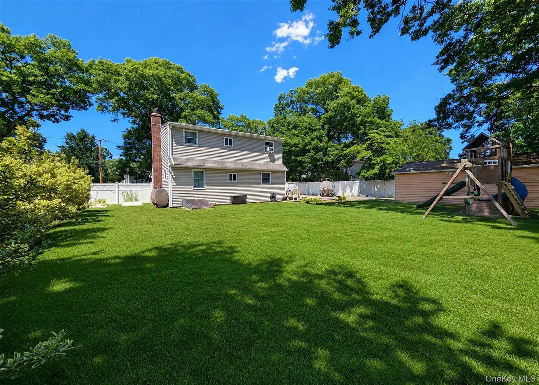 348 Furrows Road Property Photo 4