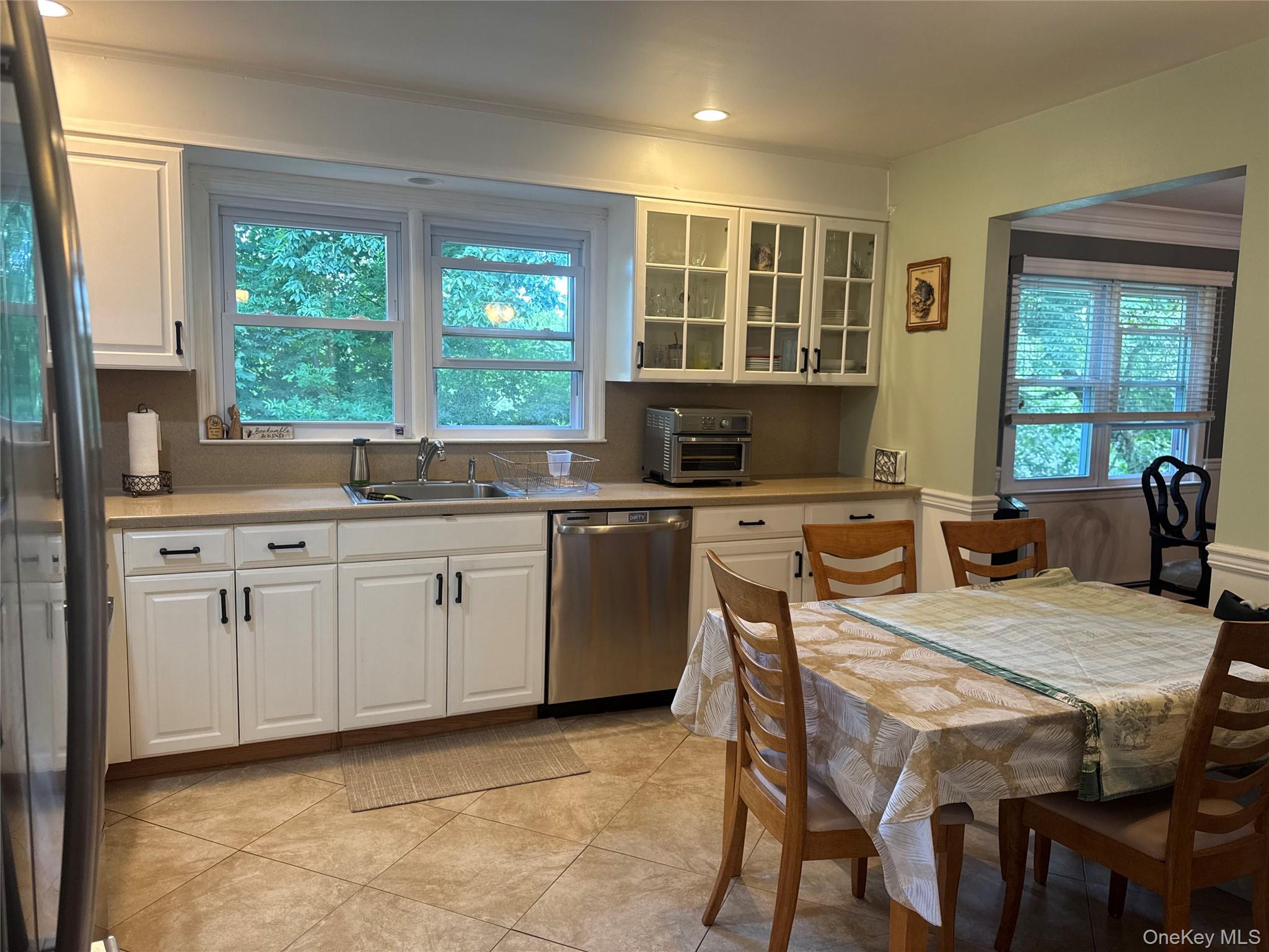 254 Park Avenue Property Photo 3
