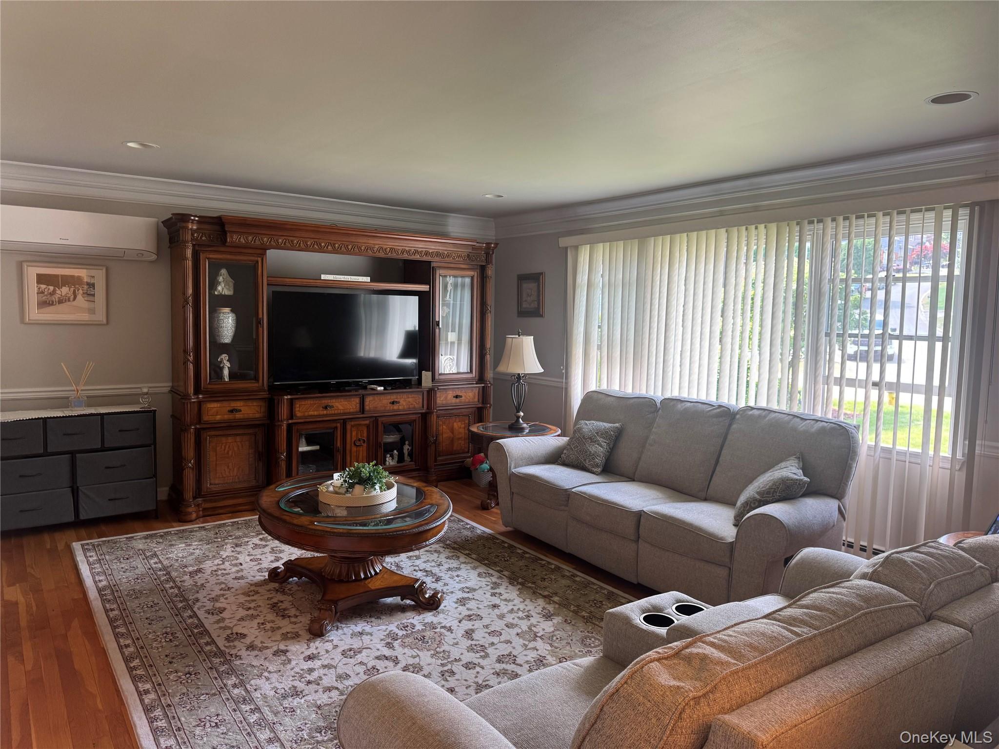 254 Park Avenue Property Photo 5