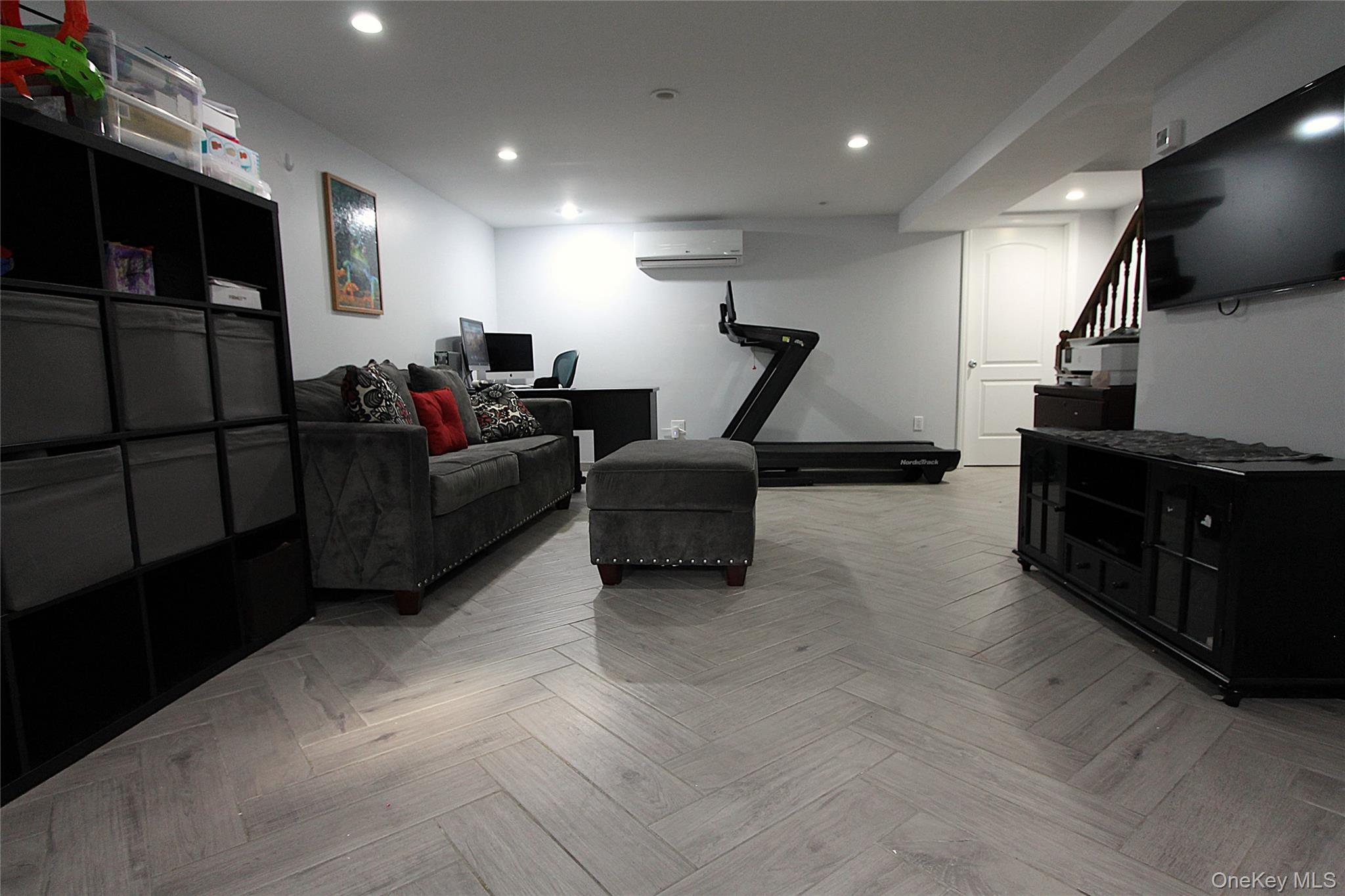 65-26 79th Street Property Photo 15