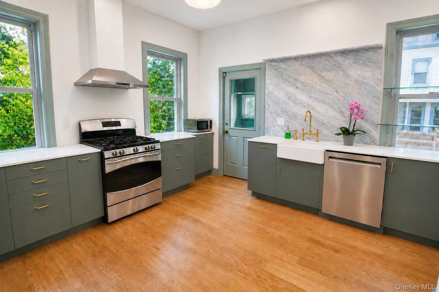 200 Nelson Avenue Property Photo 2