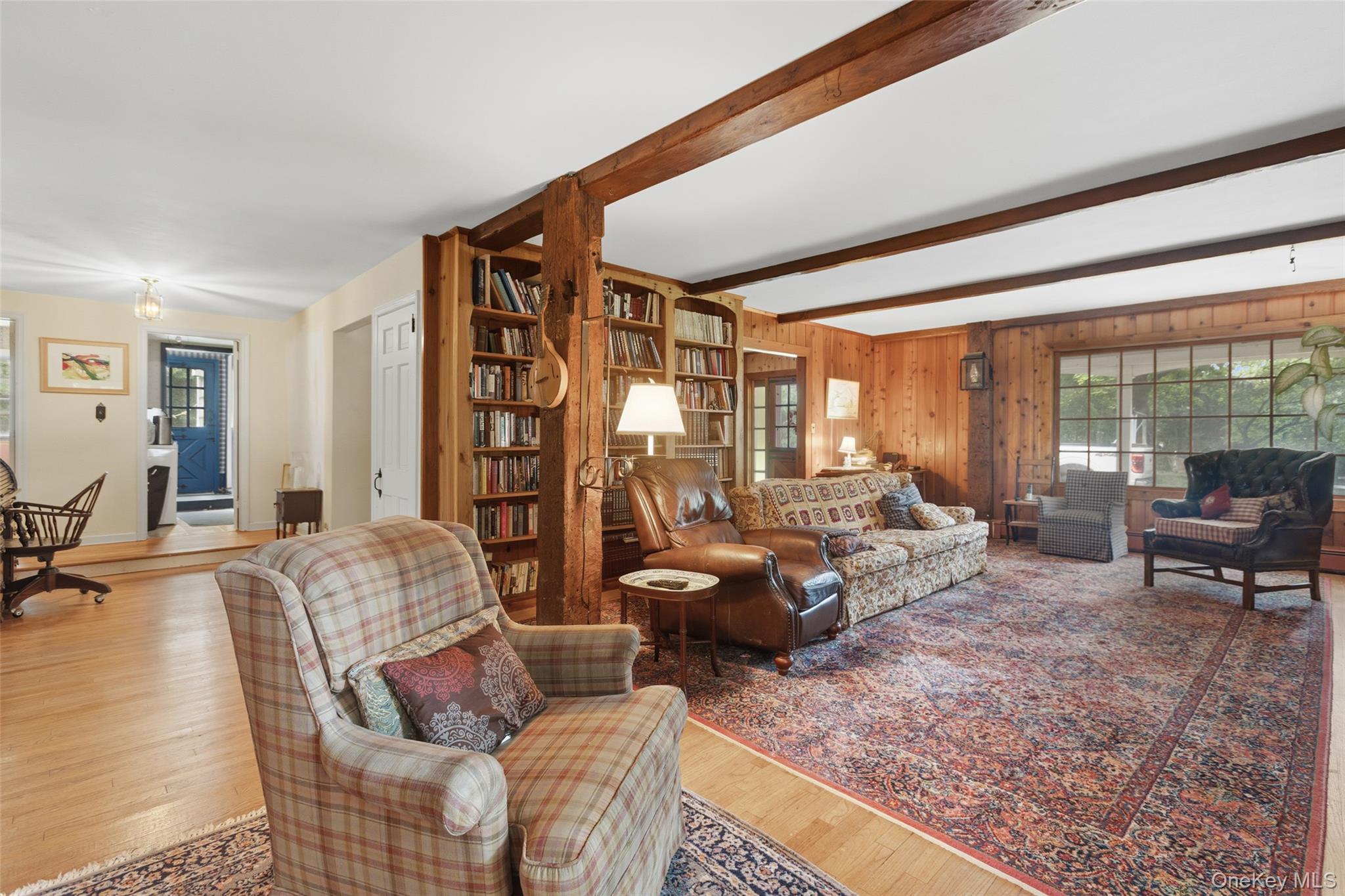 586 New Hempstead Road Property Photo 7