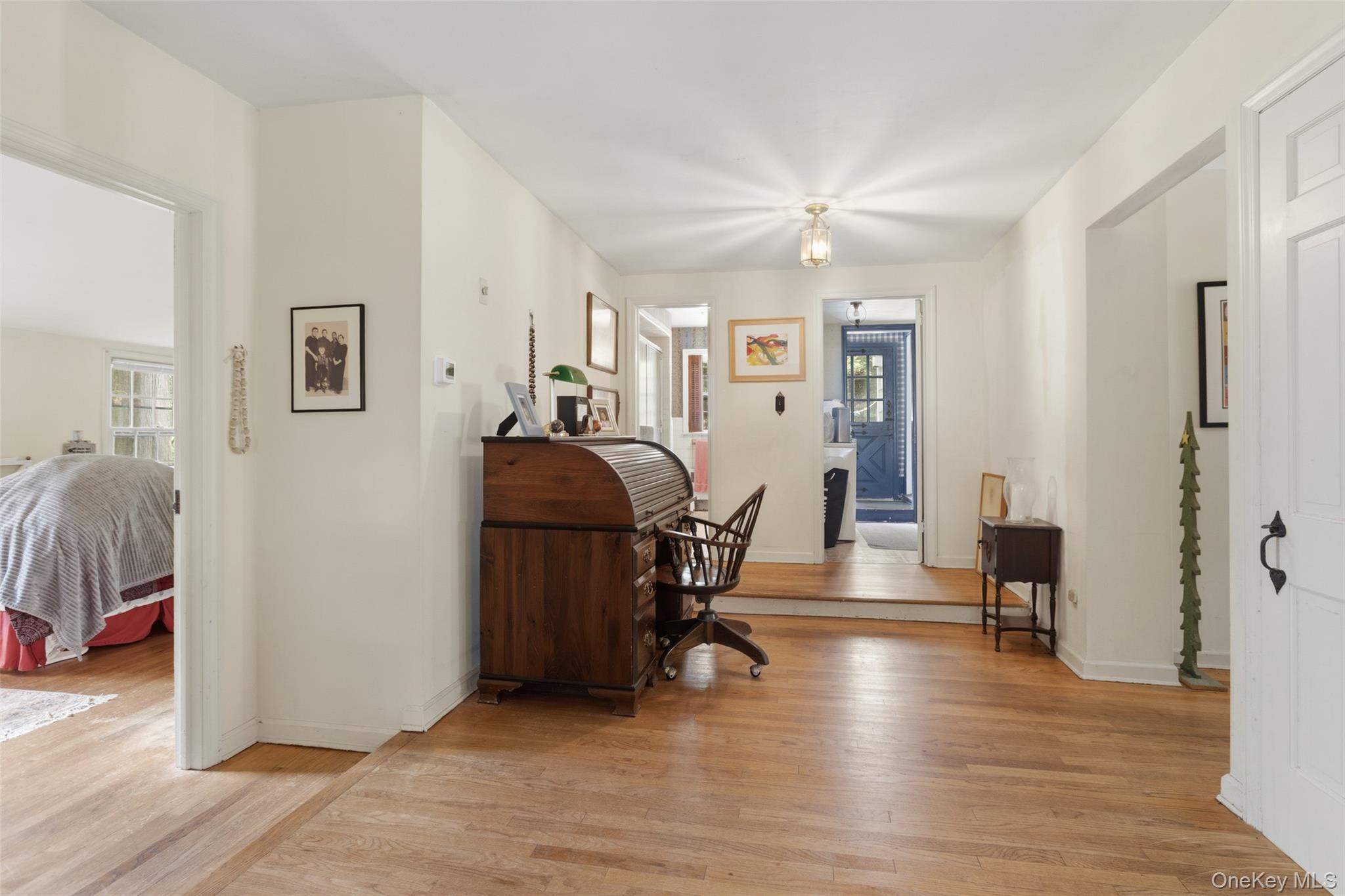 586 New Hempstead Road Property Photo 9