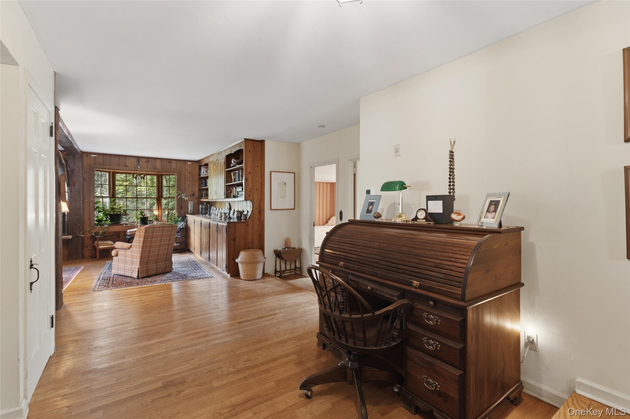 586 New Hempstead Road Property Photo 10