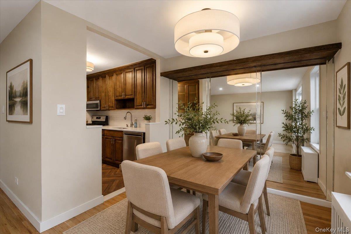 84-29 155 Avenue 5j Property Photo 6