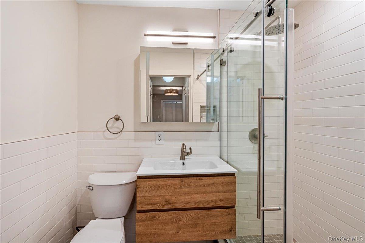 84-29 155 Avenue 5j Property Photo 7