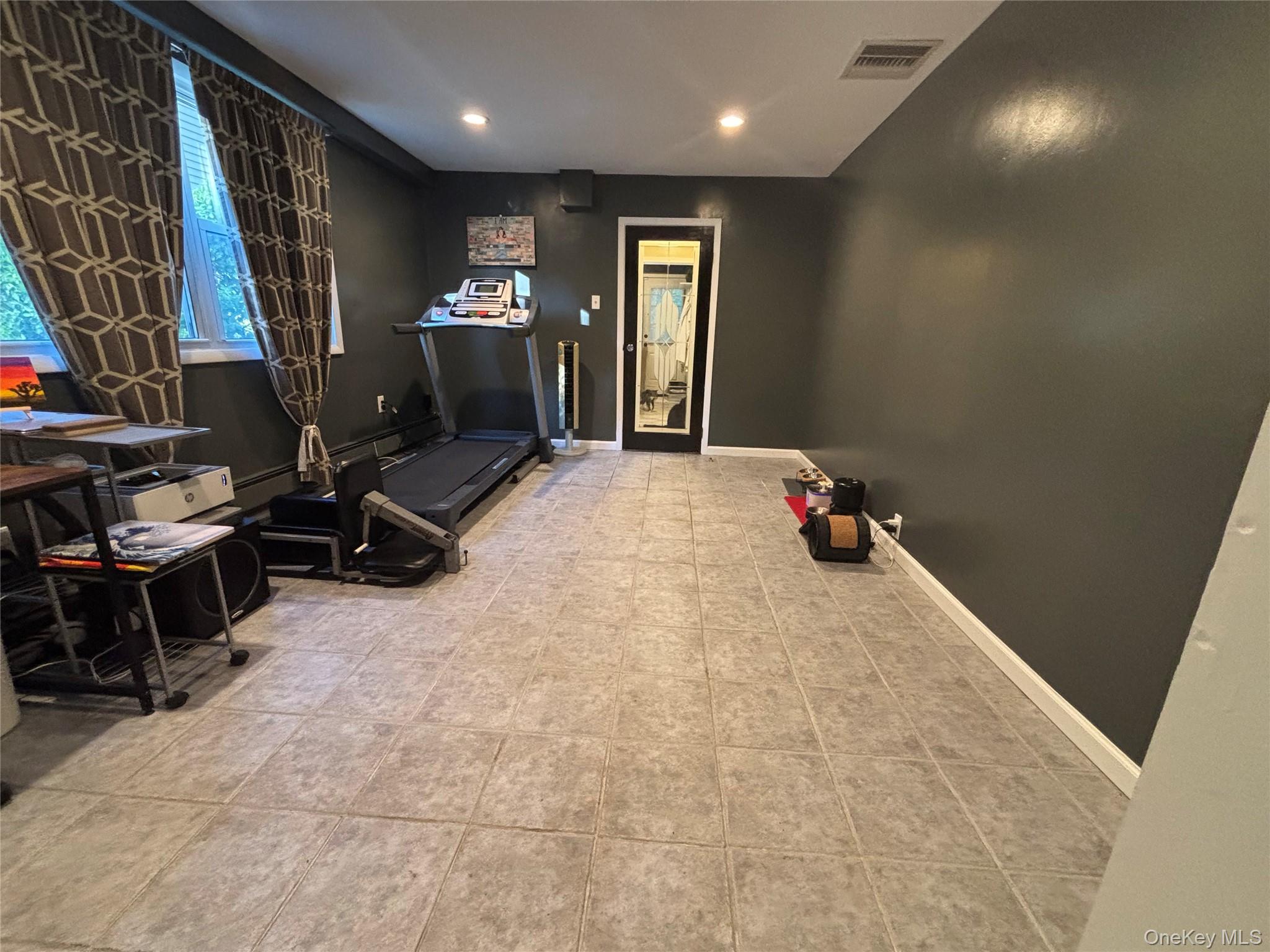 42 Bennett Avenue Property Photo 22