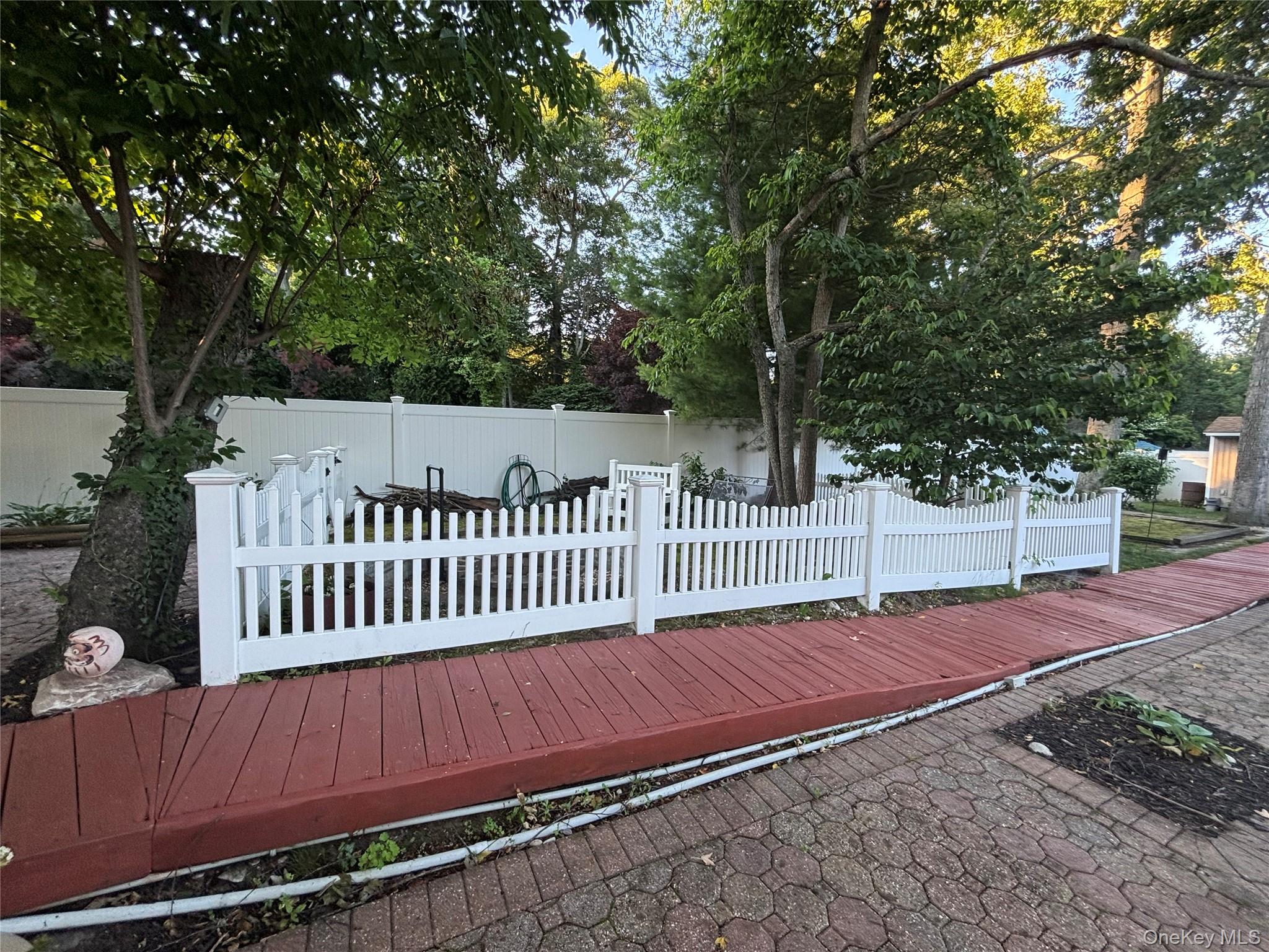 42 Bennett Avenue Property Photo 41