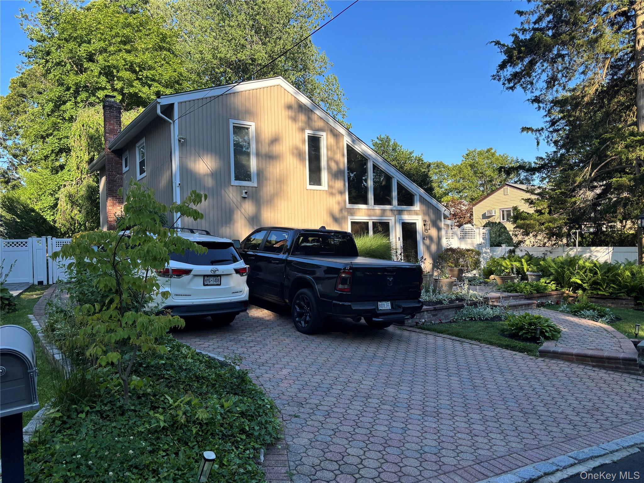 42 Bennett Avenue Property Photo 43