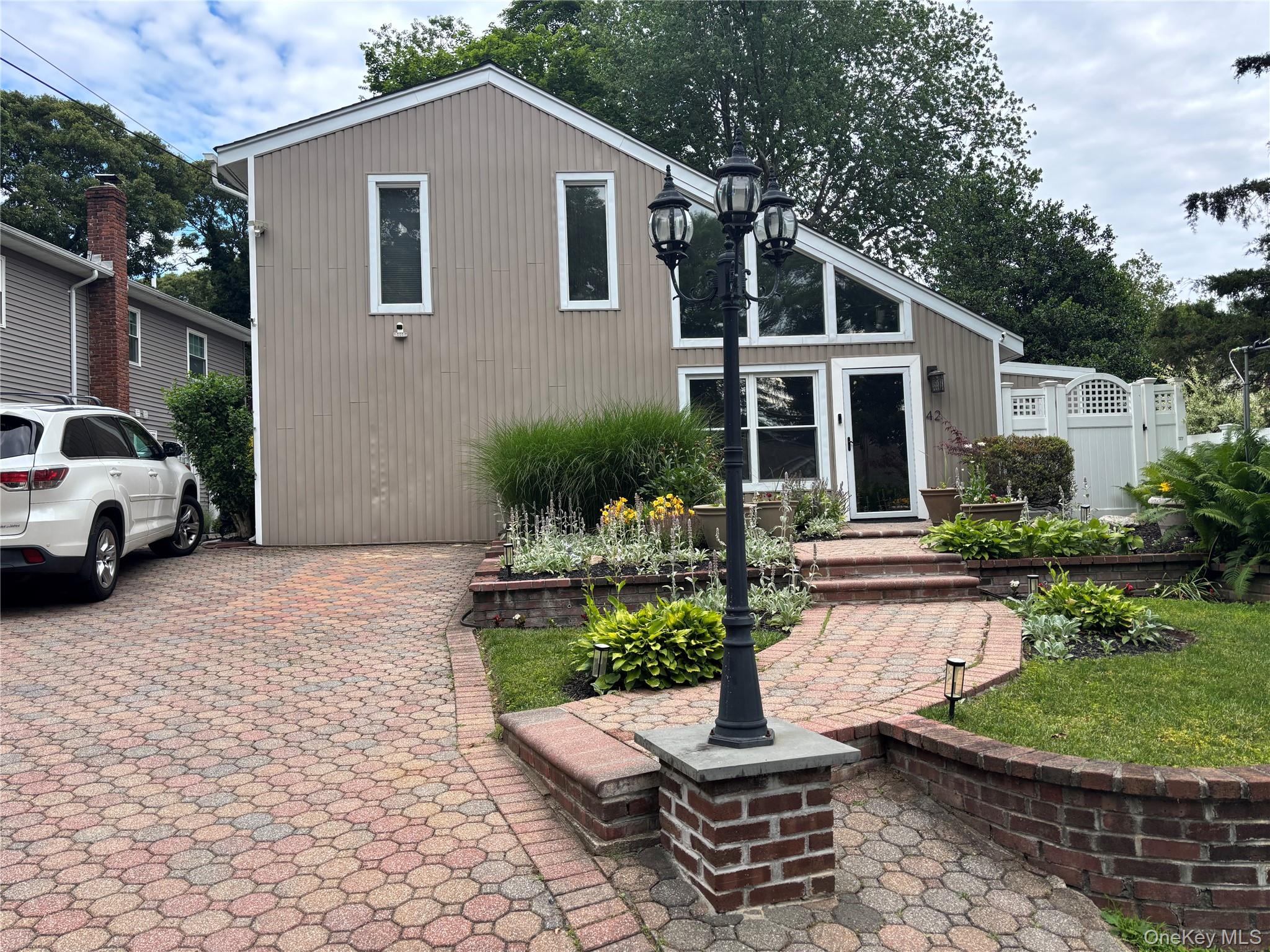 42 Bennett Avenue Property Photo 47