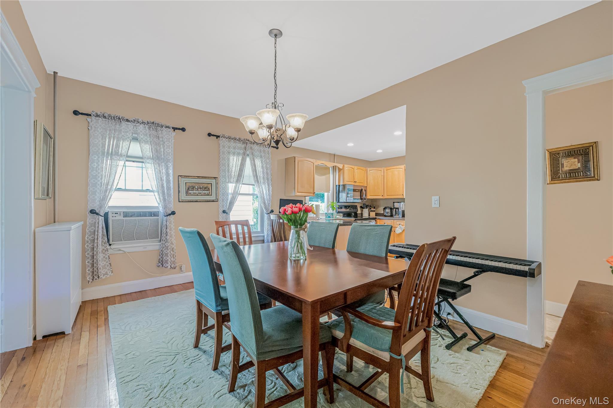 206 Midland Avenue Property Photo 6