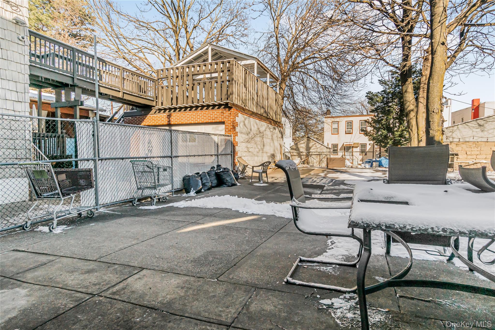 971 E 95th Street Property Photo 31
