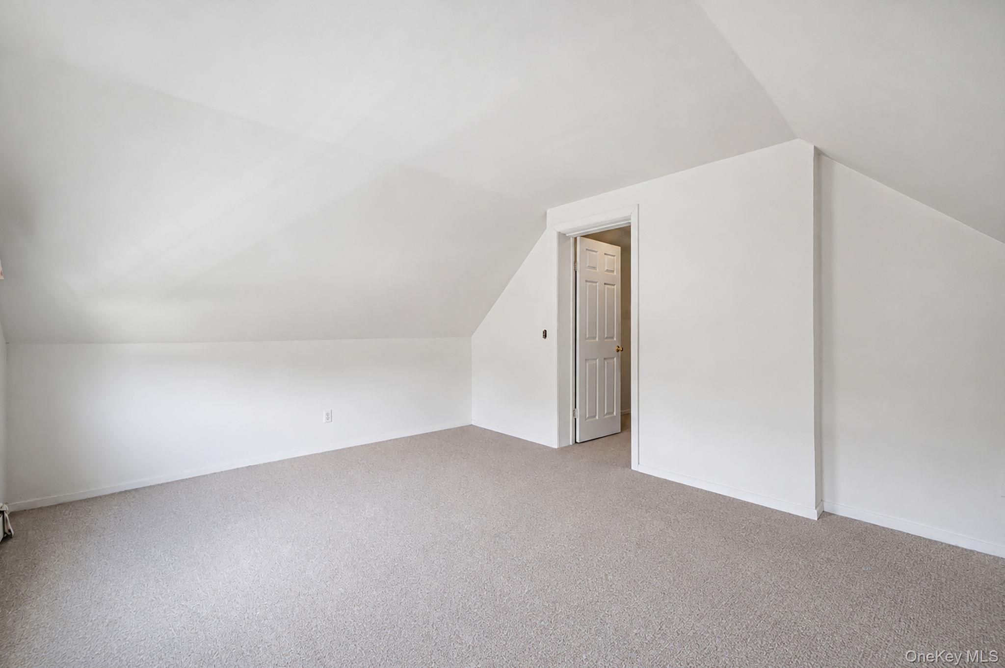 10 Flock Lane Property Photo 14