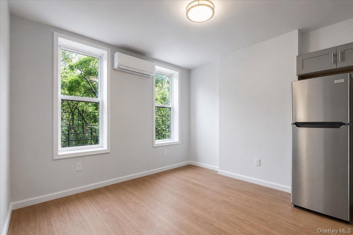 324 Eldert Street 2a Property Photo 2