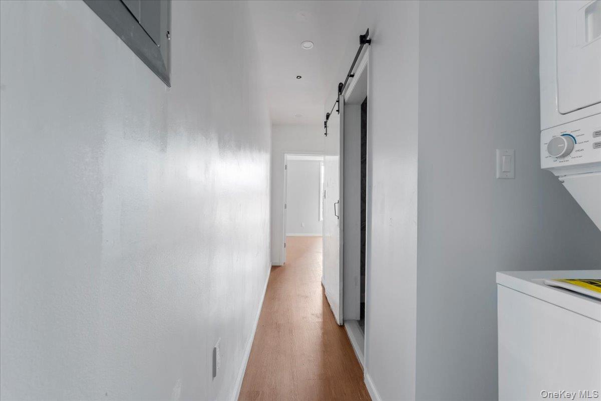 324 Eldert Street 2a Property Photo 4