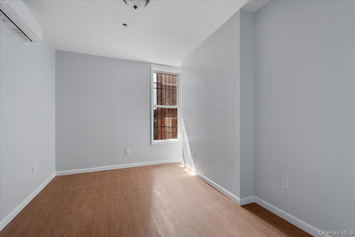 324 Eldert Street 2a Property Photo 7